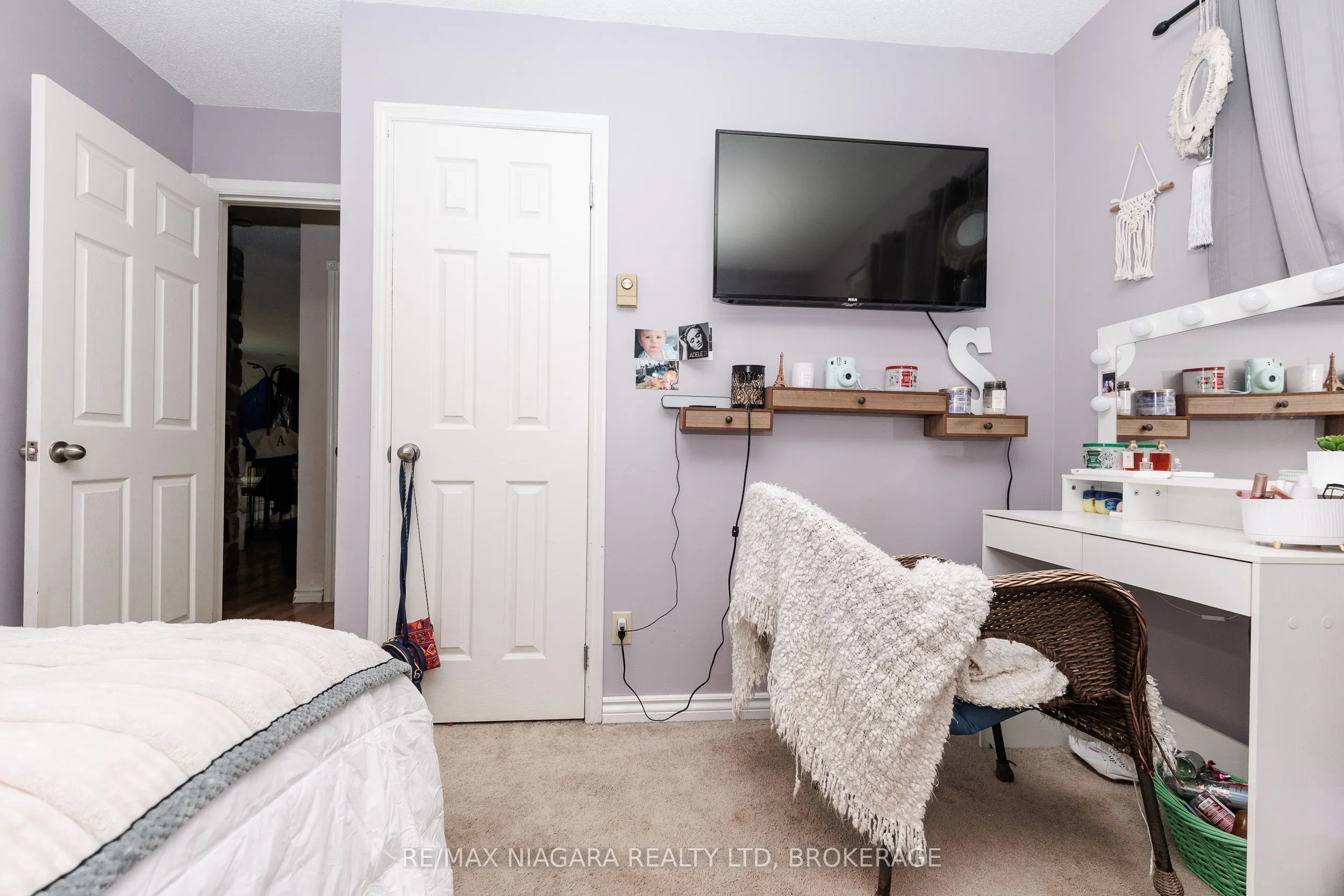 88 Pleasant Avenue N
