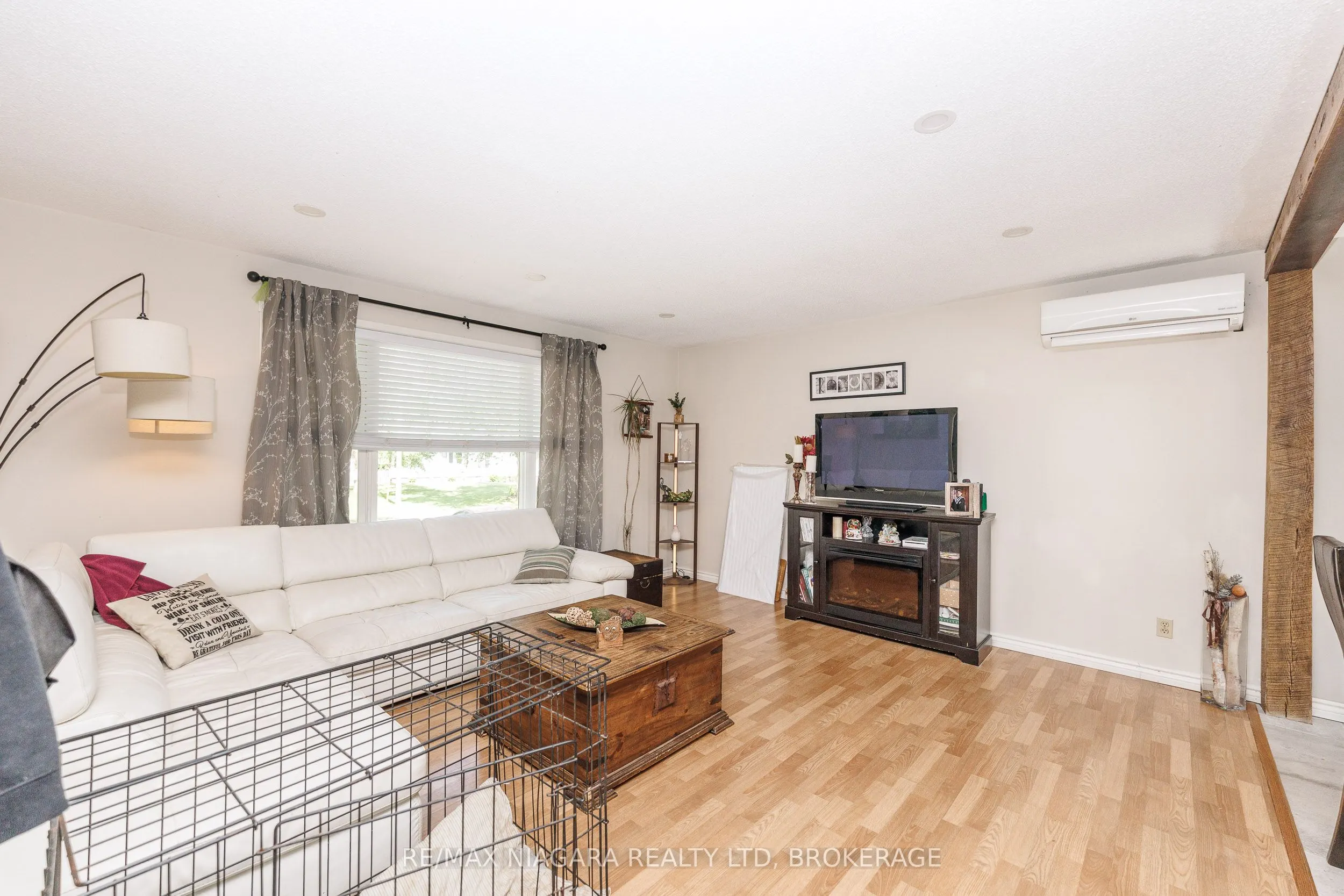 88 Pleasant Avenue N