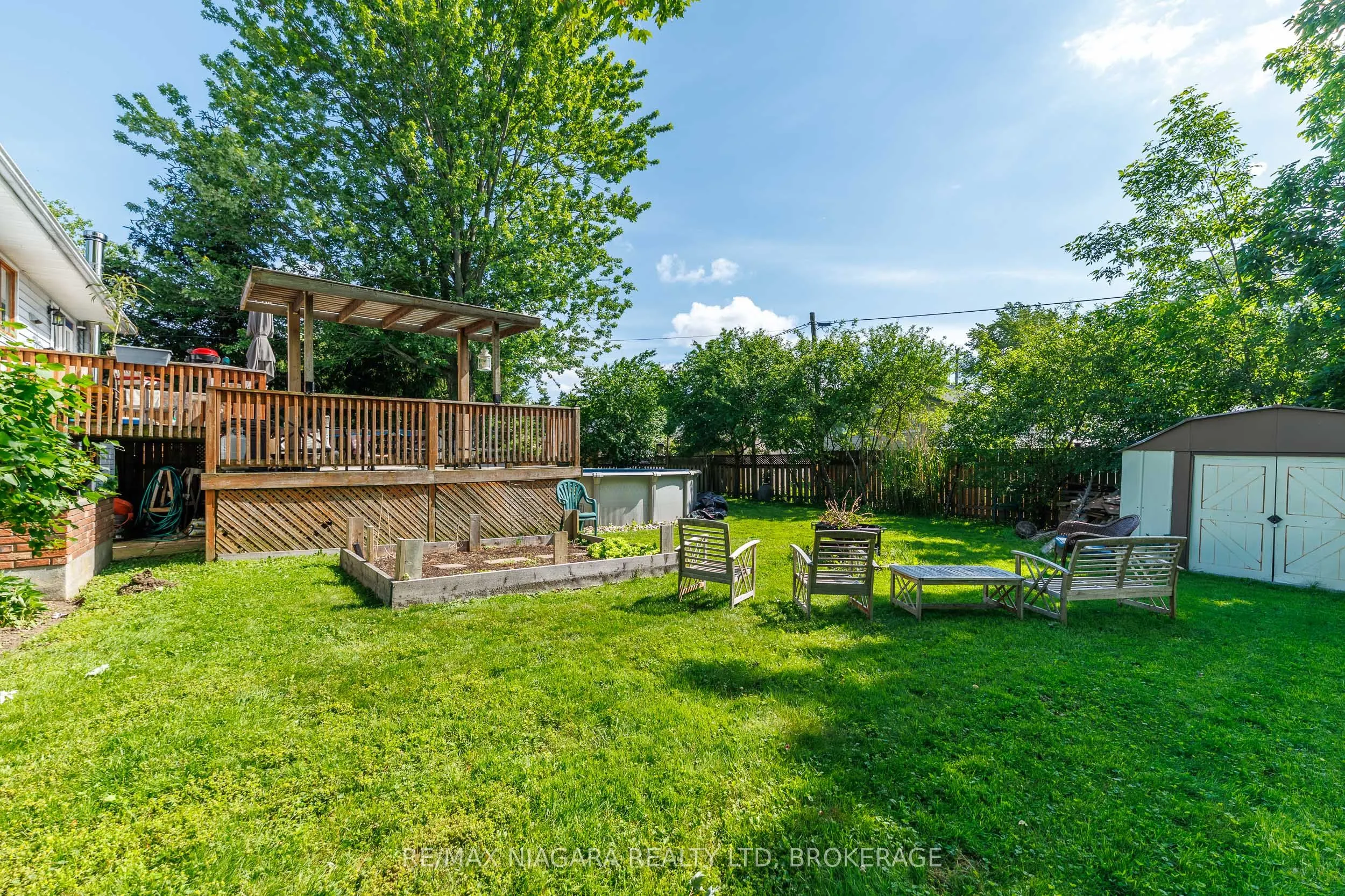 88 Pleasant Avenue N