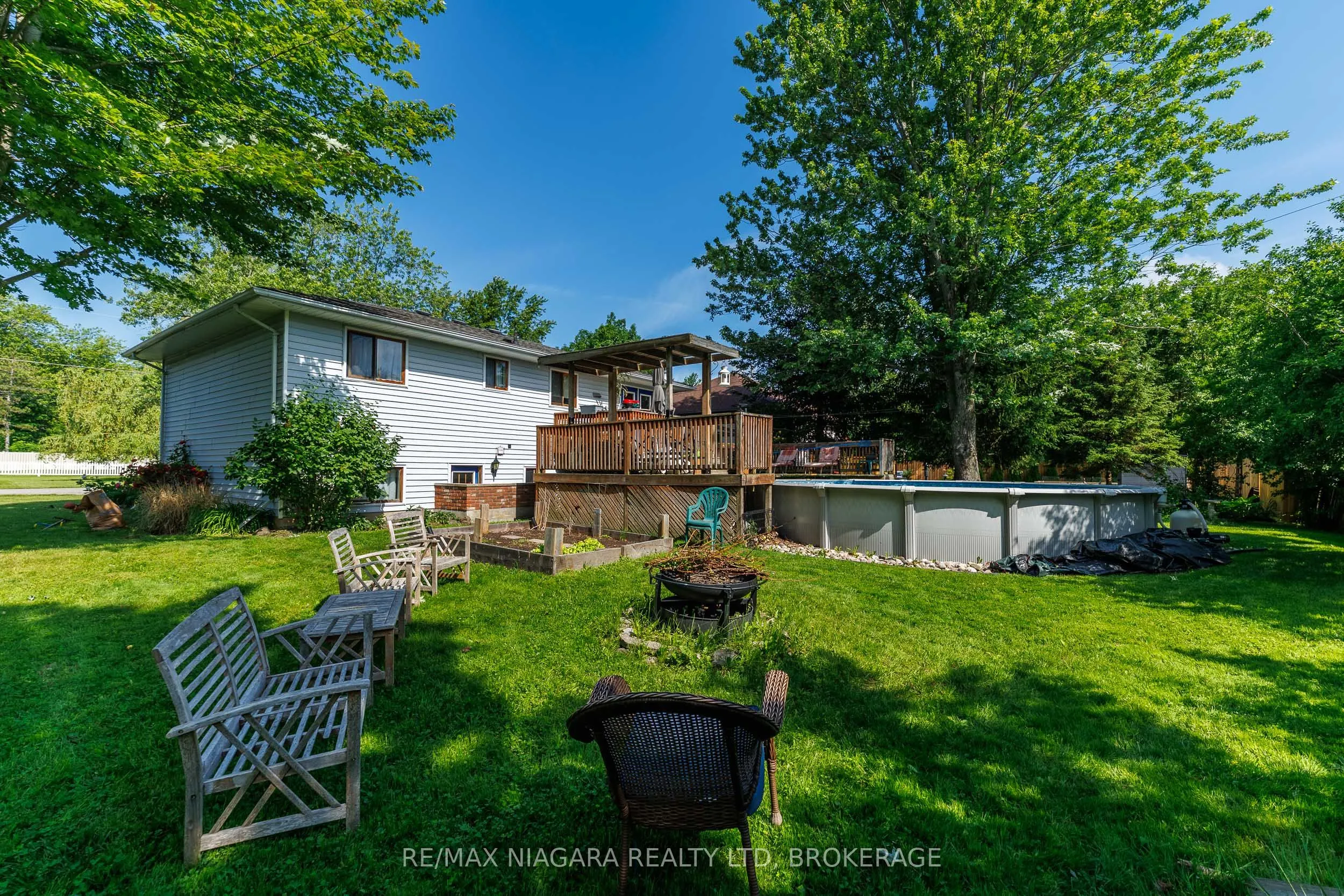88 Pleasant Avenue N