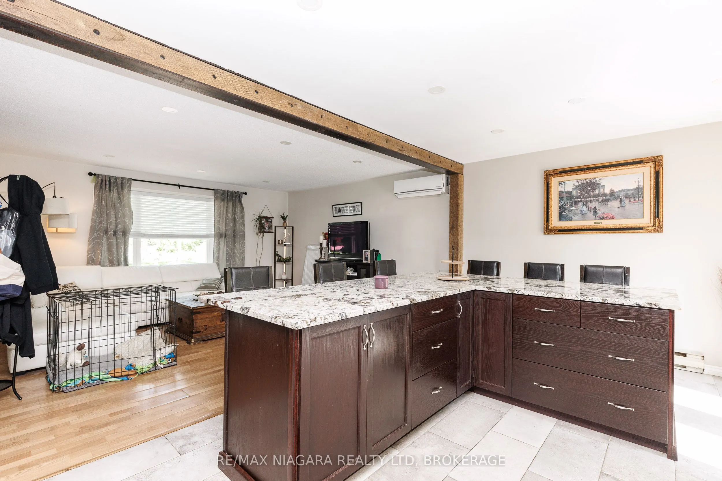 88 Pleasant Avenue N
