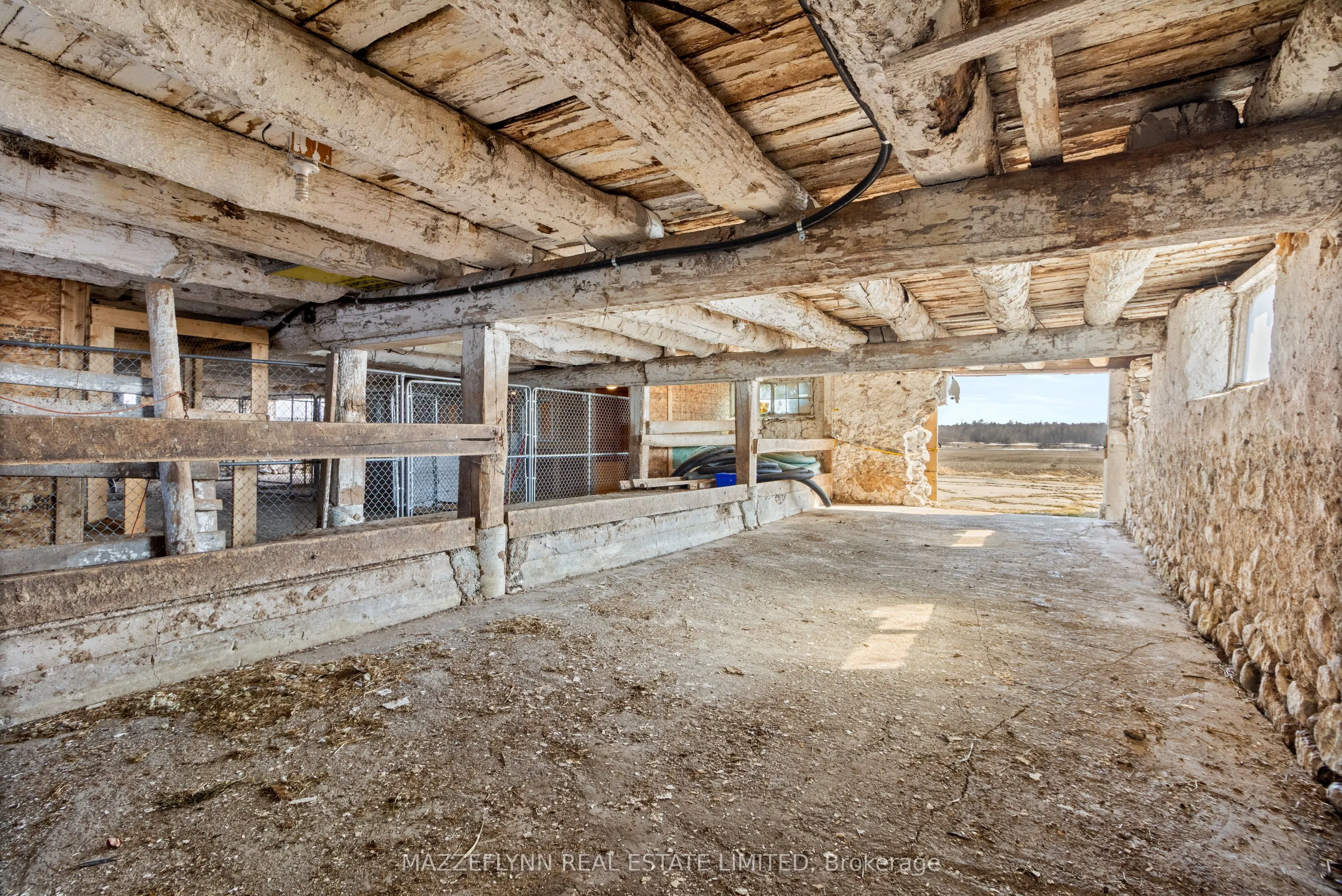 402558 Grey Road 17 Road
