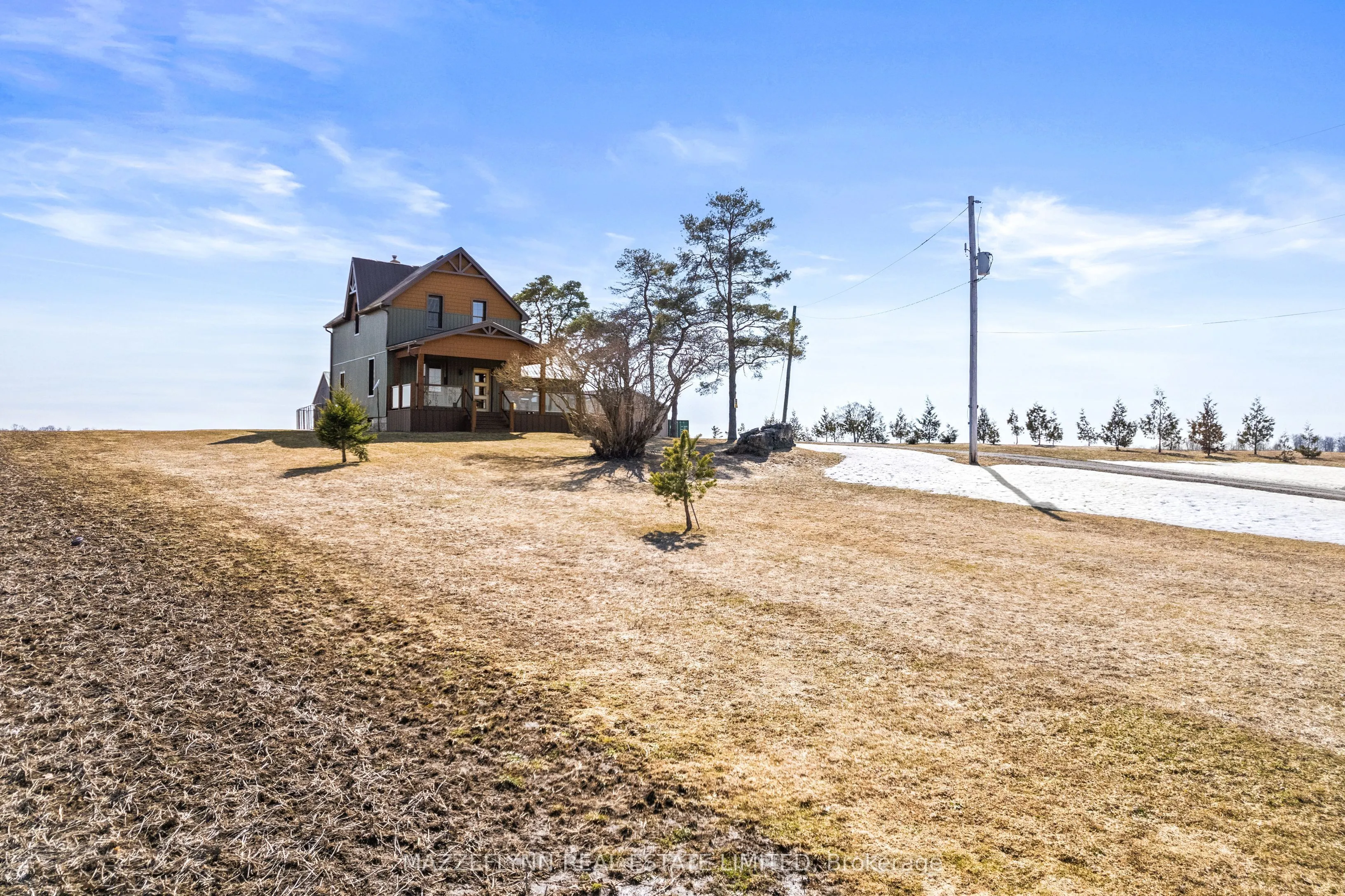 402558 Grey Road 17 Road
