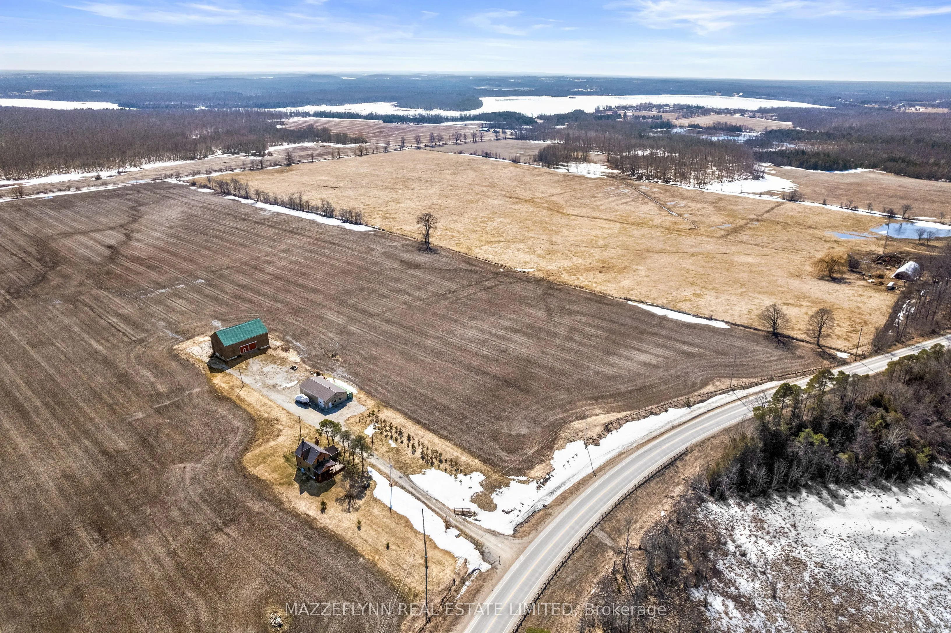 402558 Grey Road 17 Road