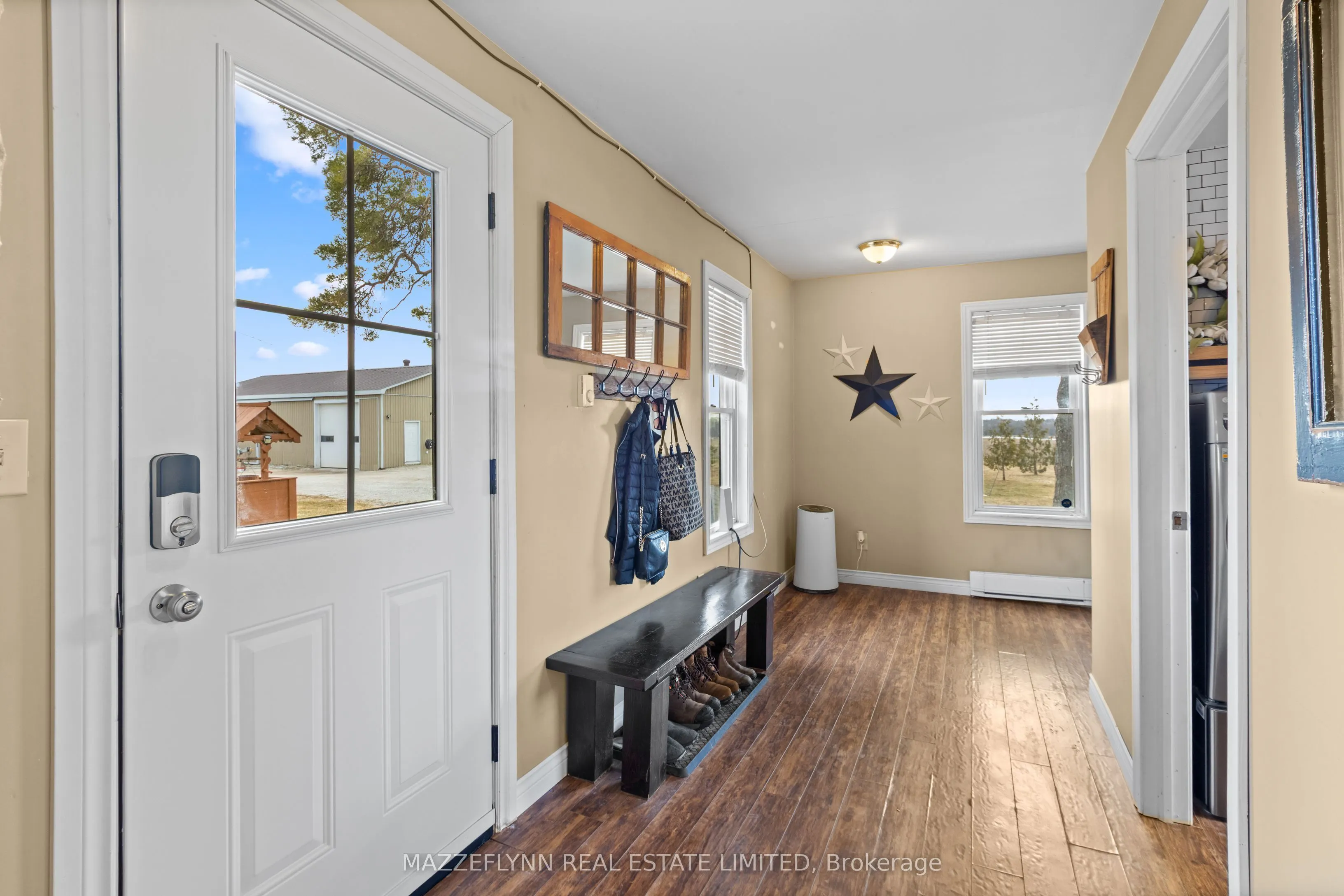 402558 Grey Road 17 Road