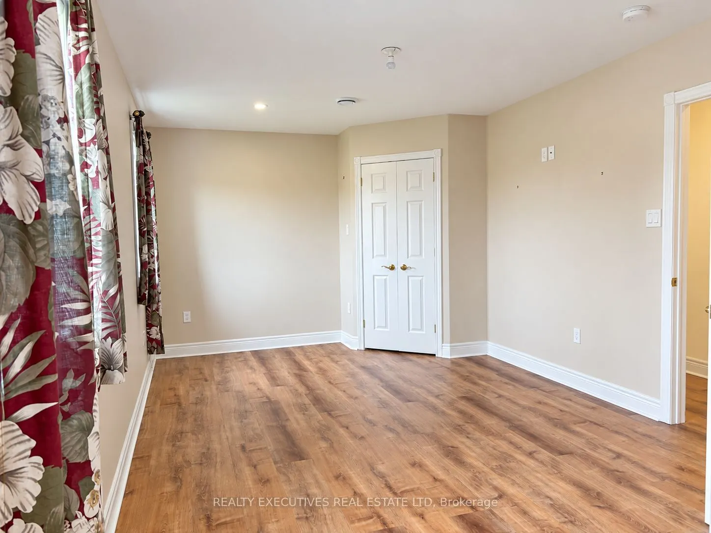 10727 West End Terrace