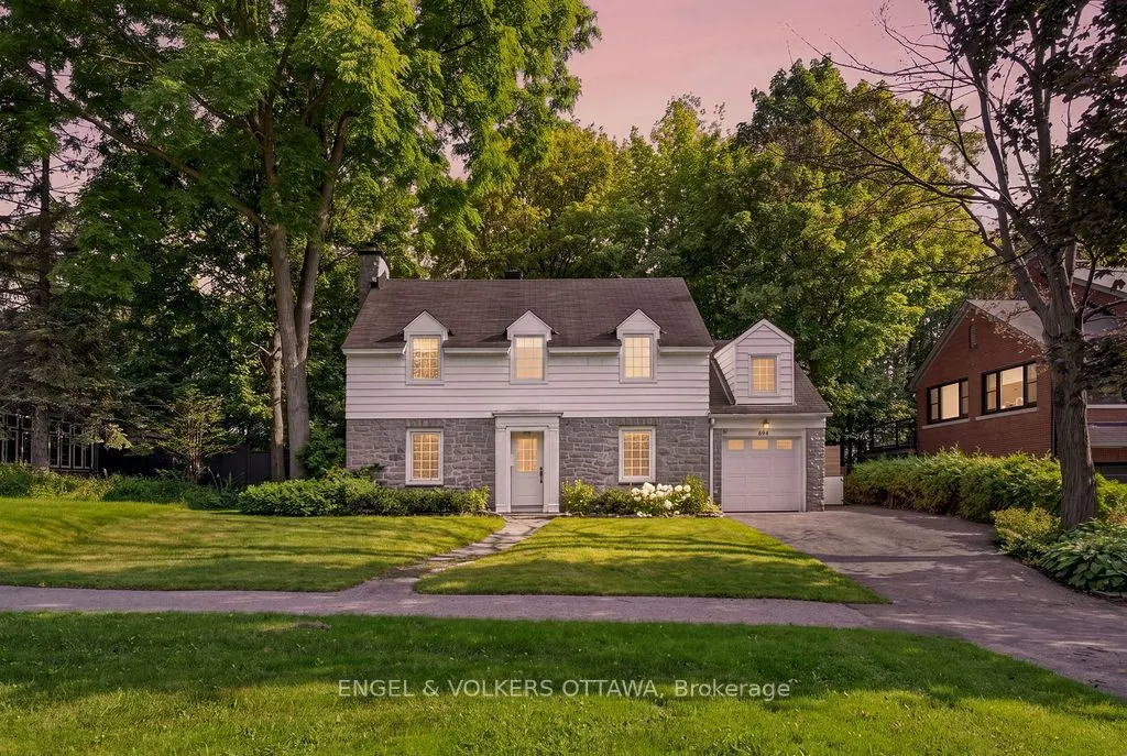 694 ISLAND PARK Drive