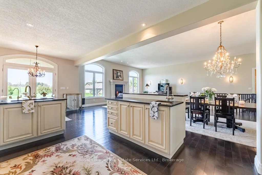 365 Robinson Road