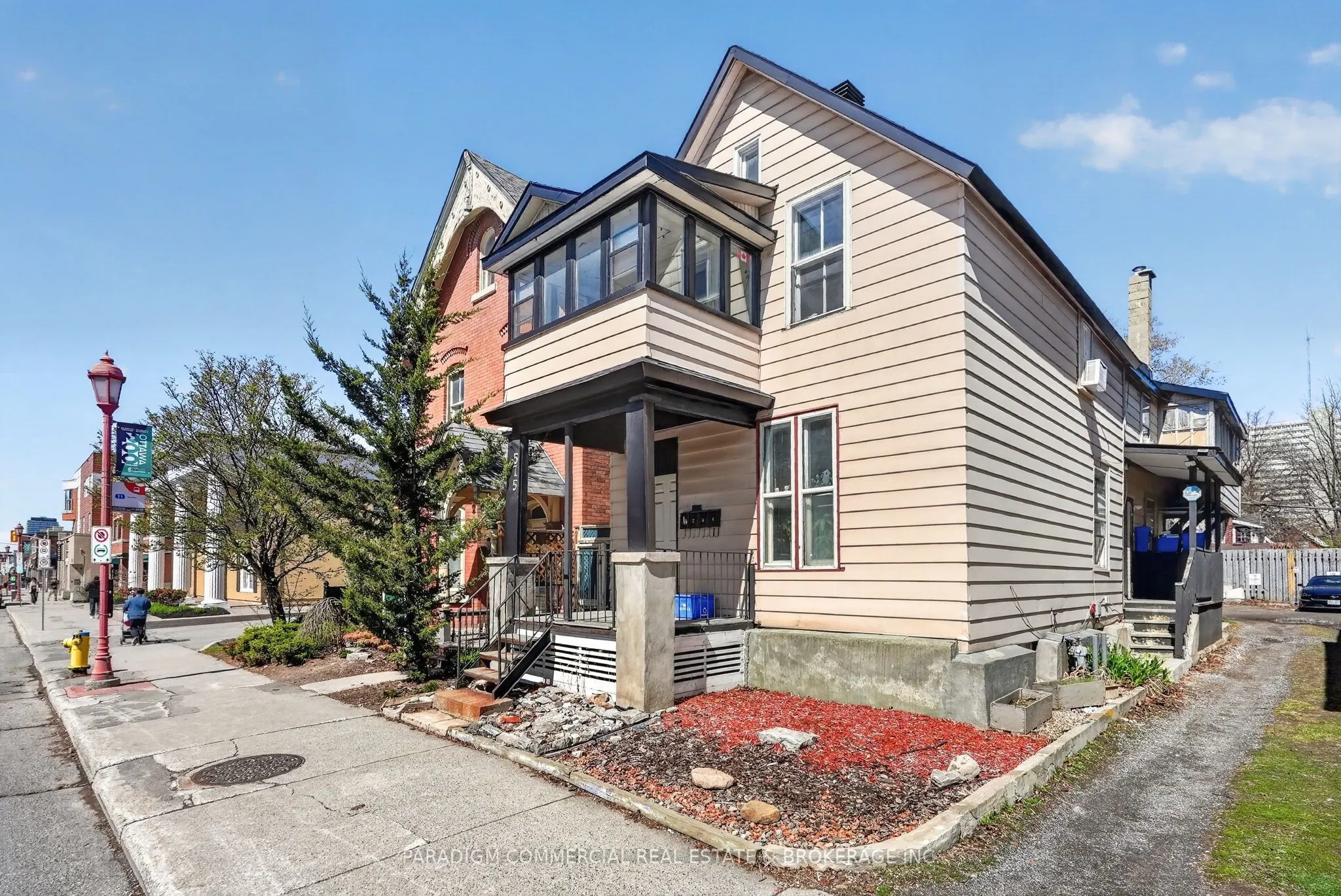 575 Somerset Street W