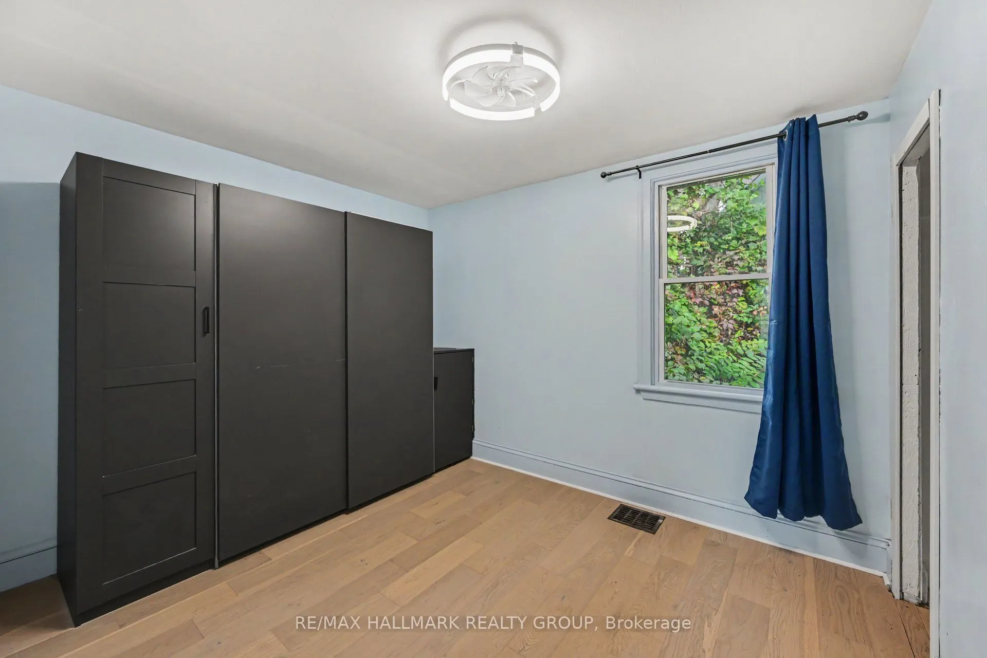 617 Roy Street W