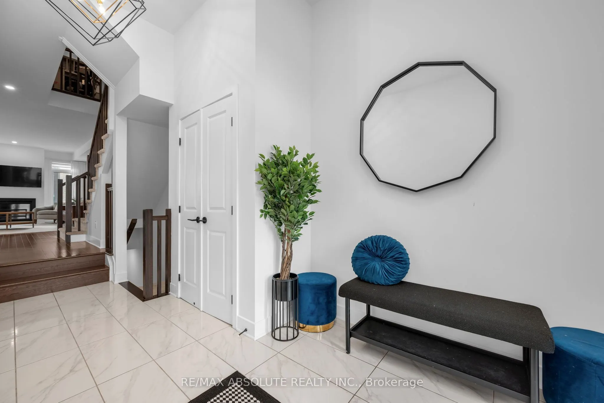 826 Chipping Circle