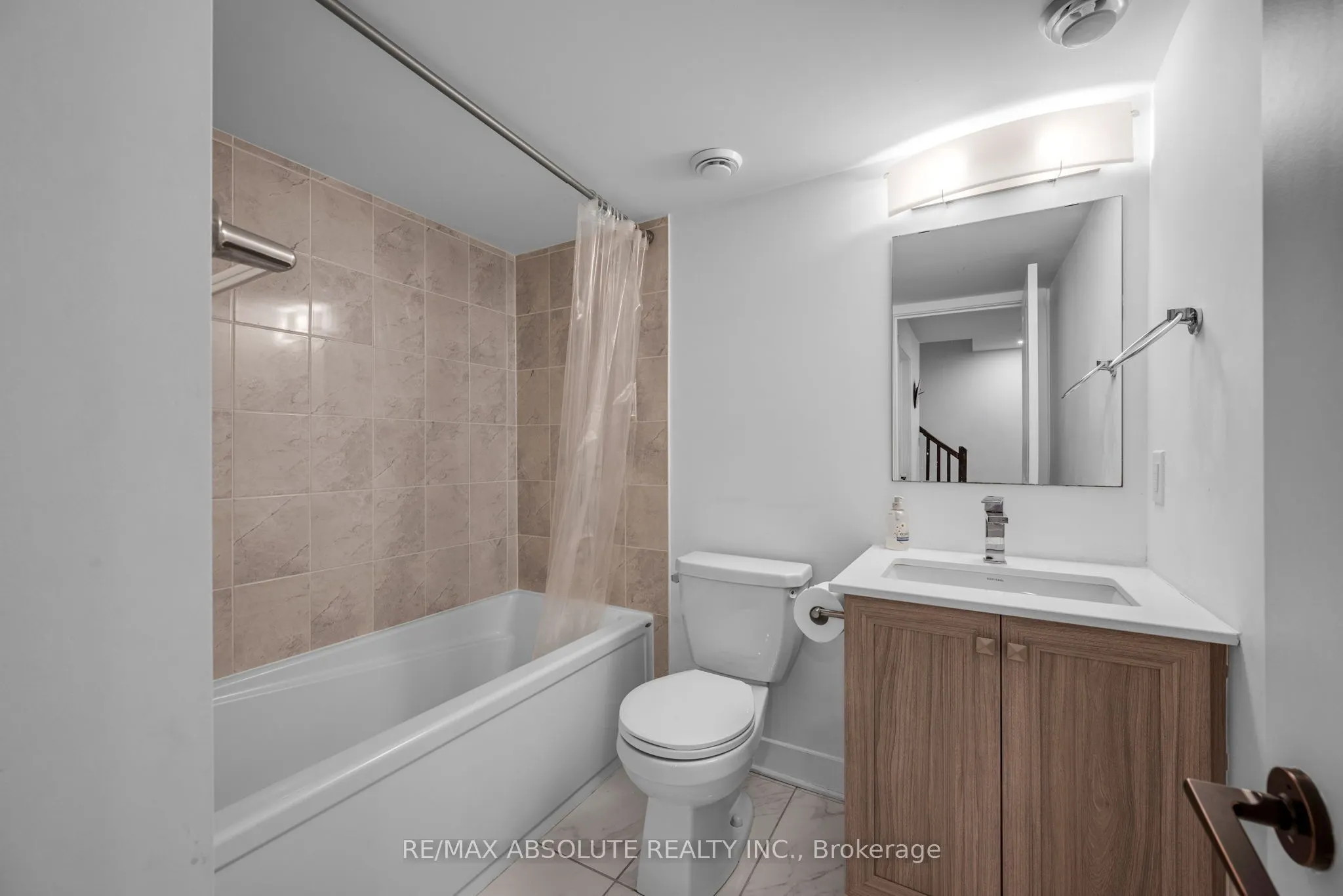 826 Chipping Circle
