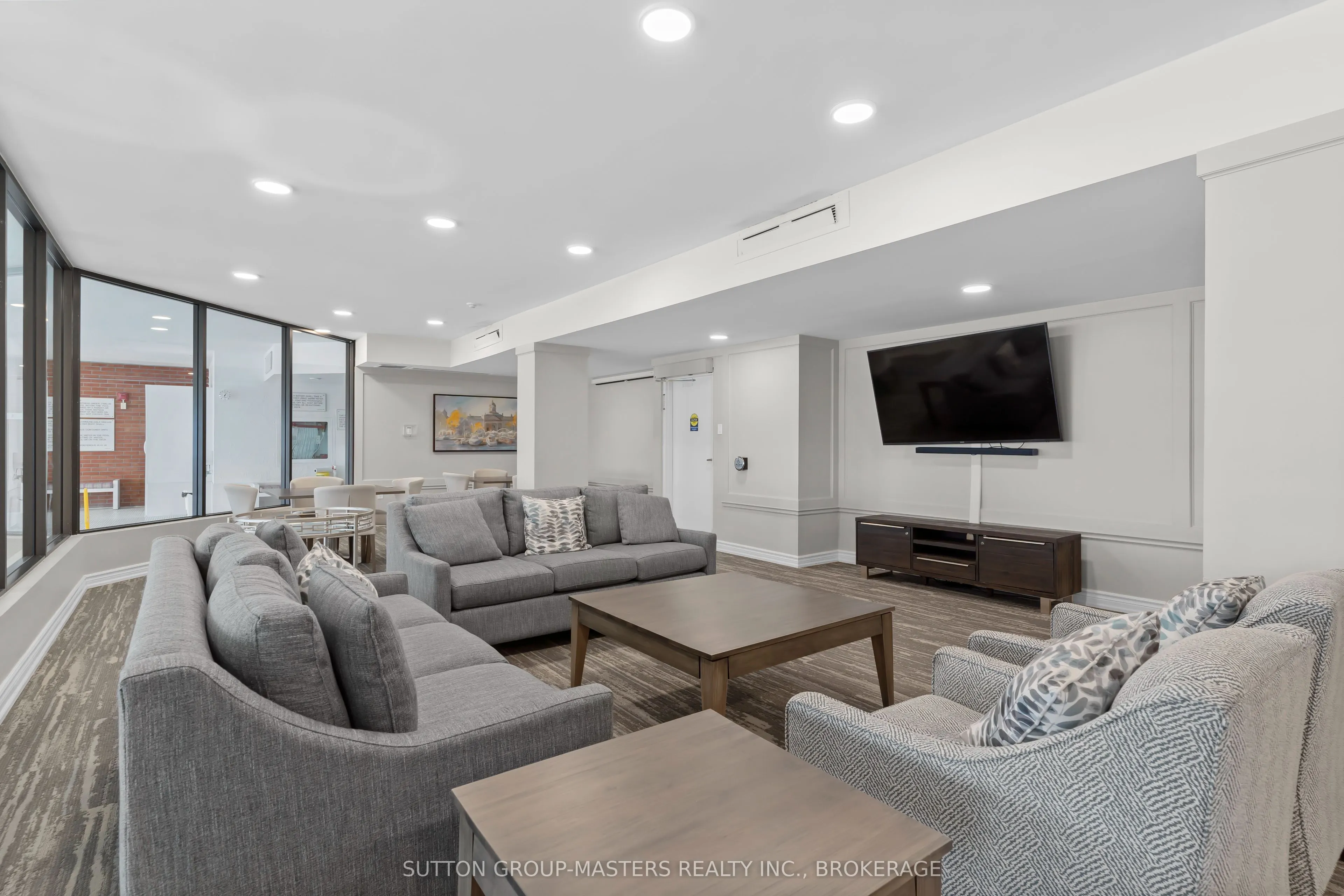 165 Ontario Street #801