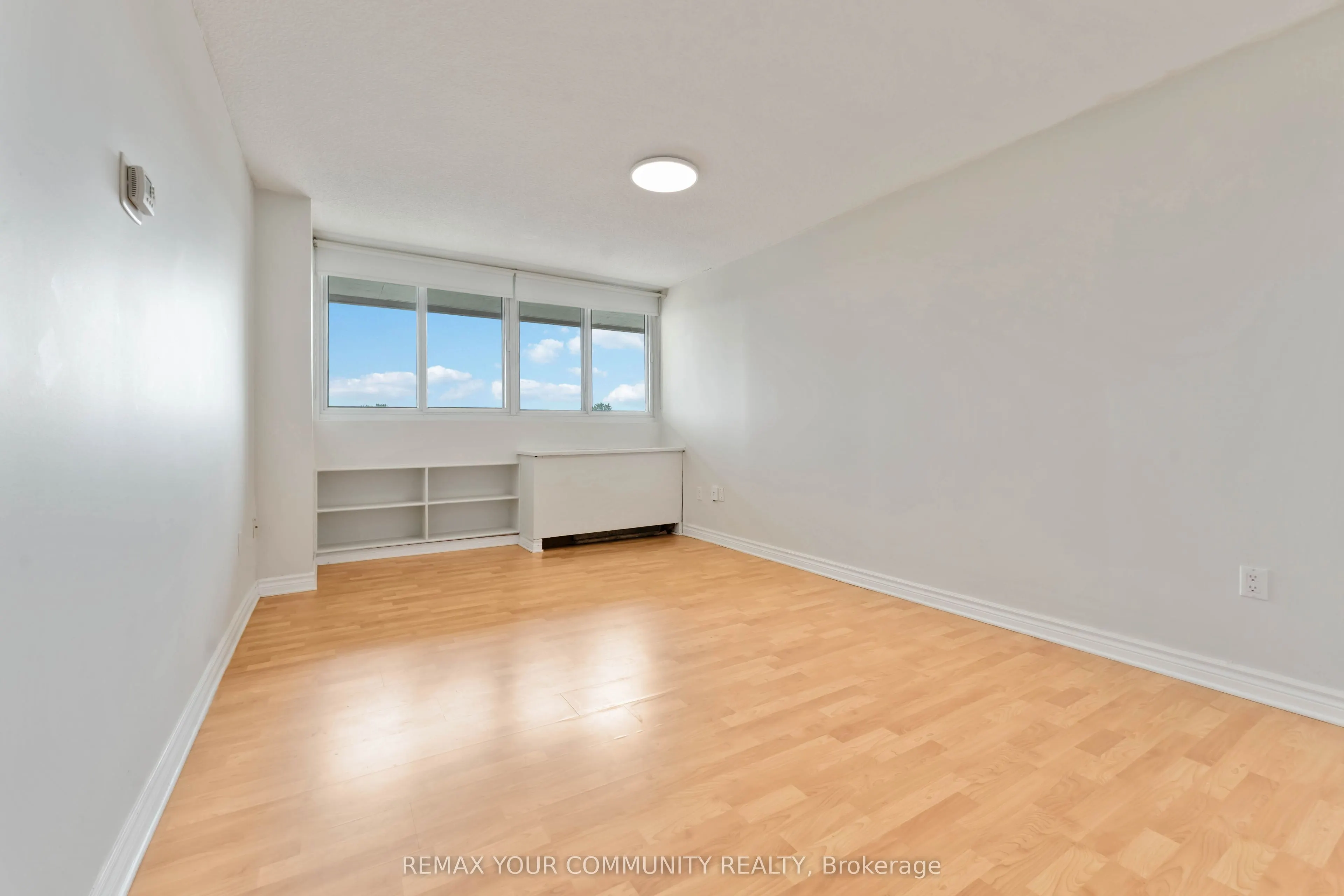 500 Laurier Avenue W #608