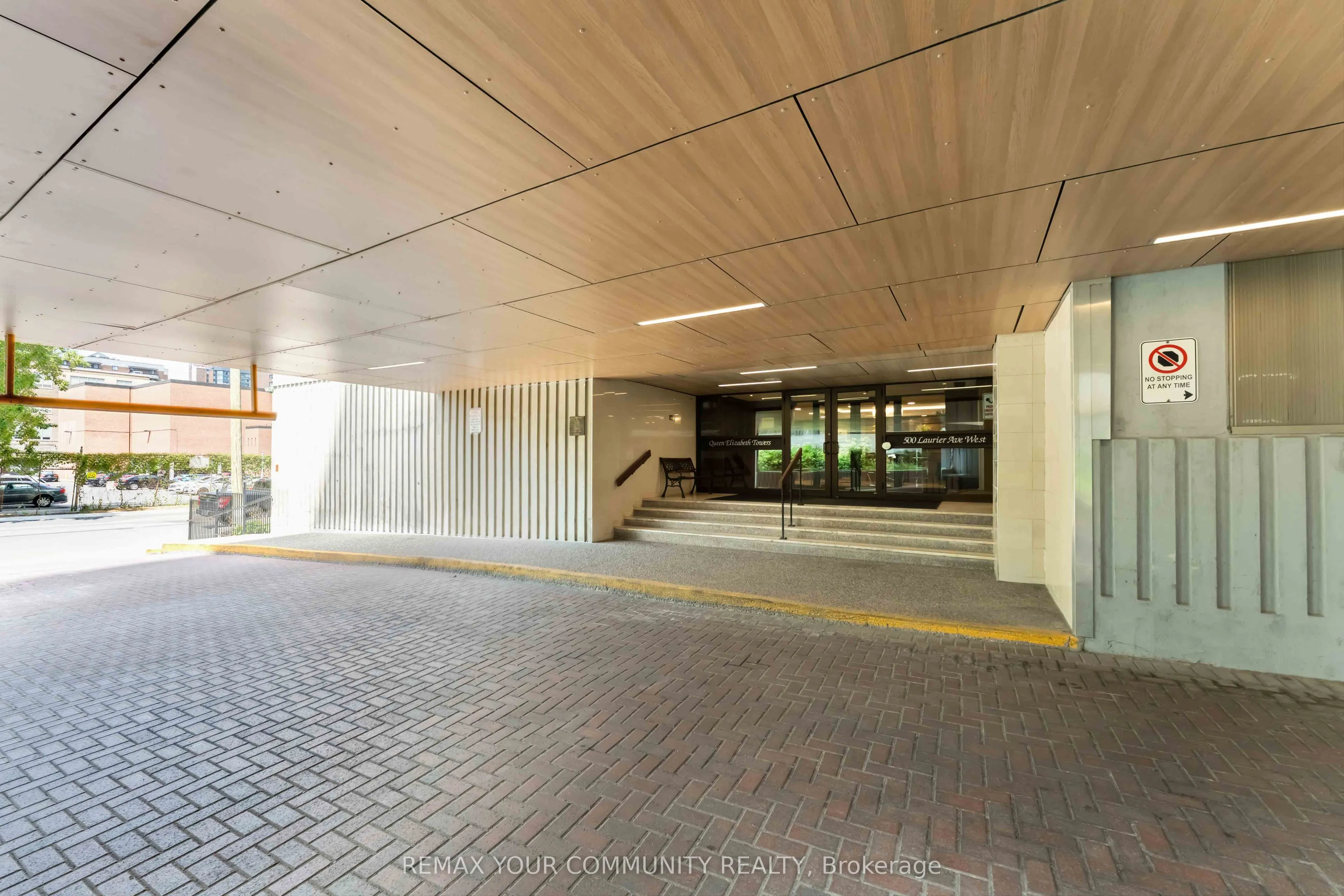 500 Laurier Avenue W #608