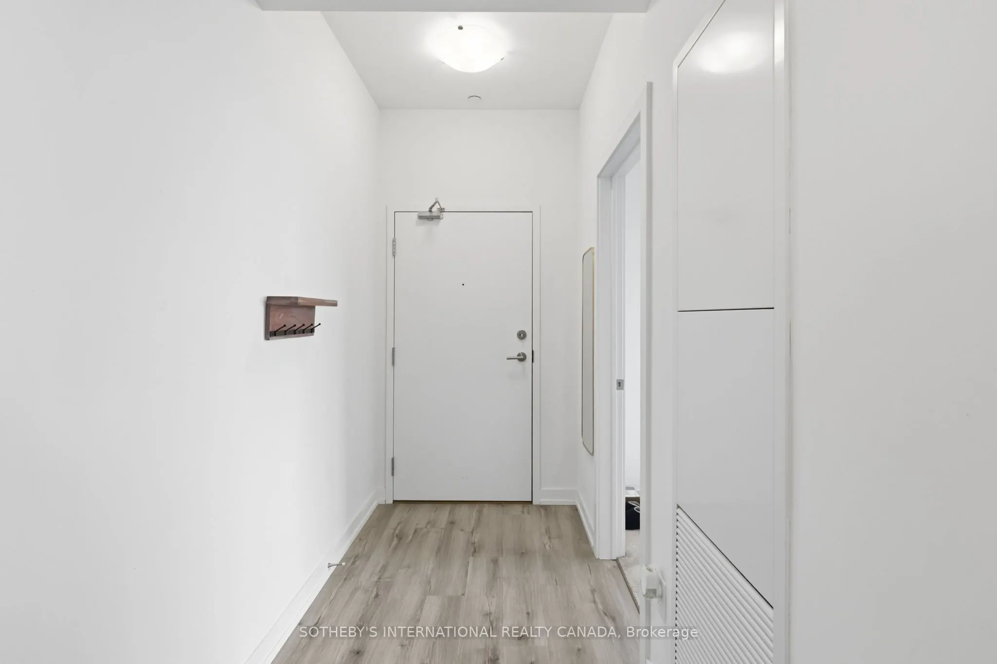 247 Northfield Drive E #514