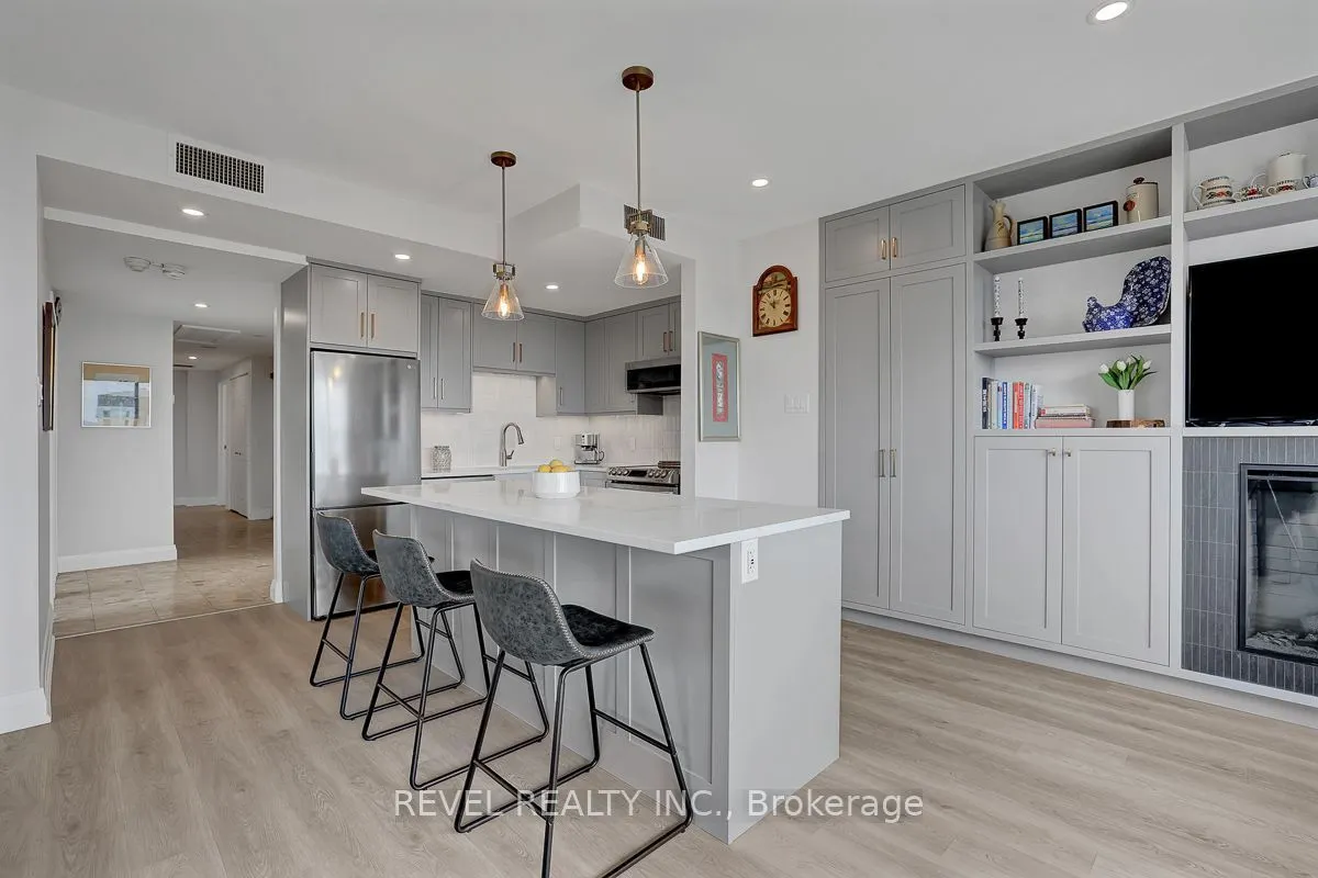 556 Laurier Avenue W #2003