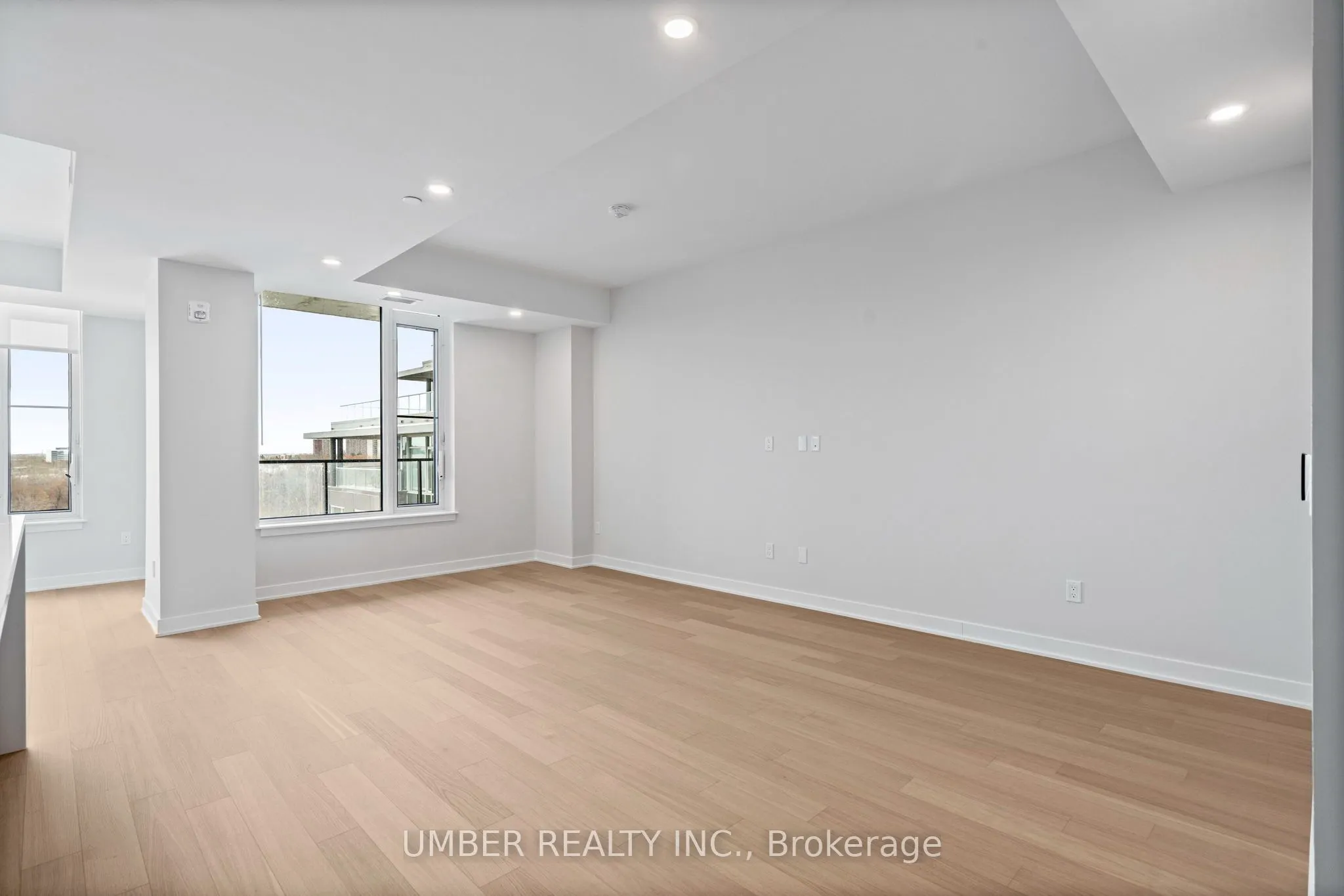 360 Deschatelets Avenue #706