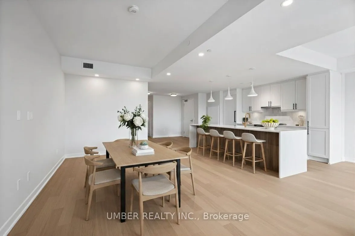 360 Deschatelets Avenue #706