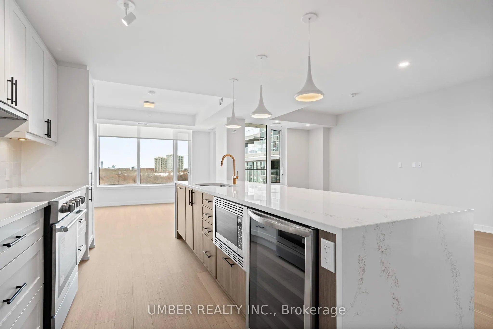 360 Deschatelets Avenue #706