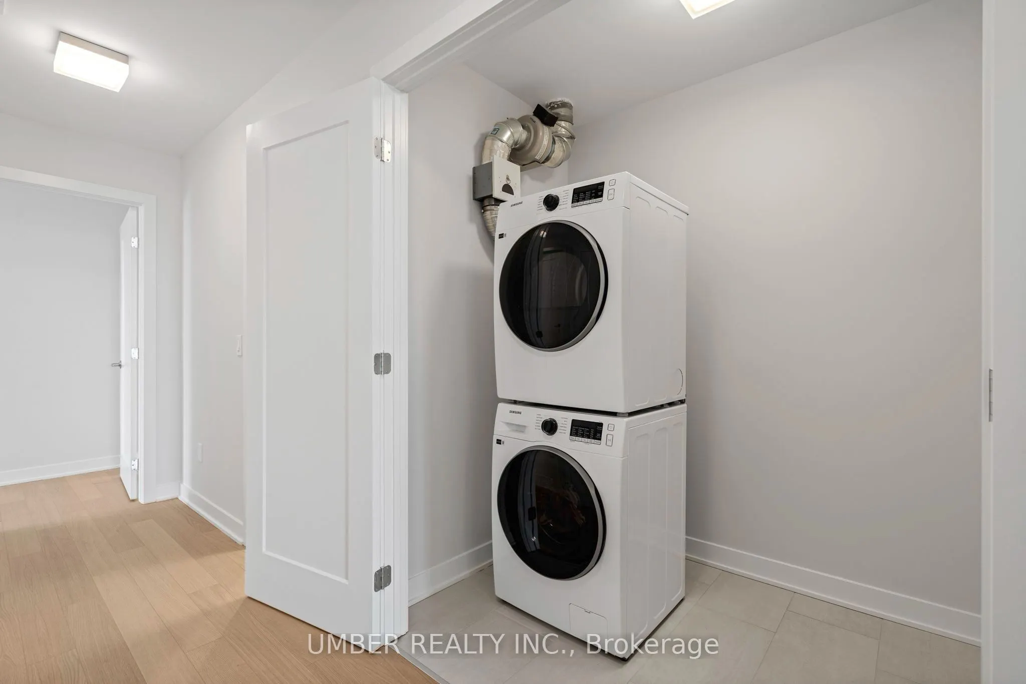 360 Deschatelets Avenue #706