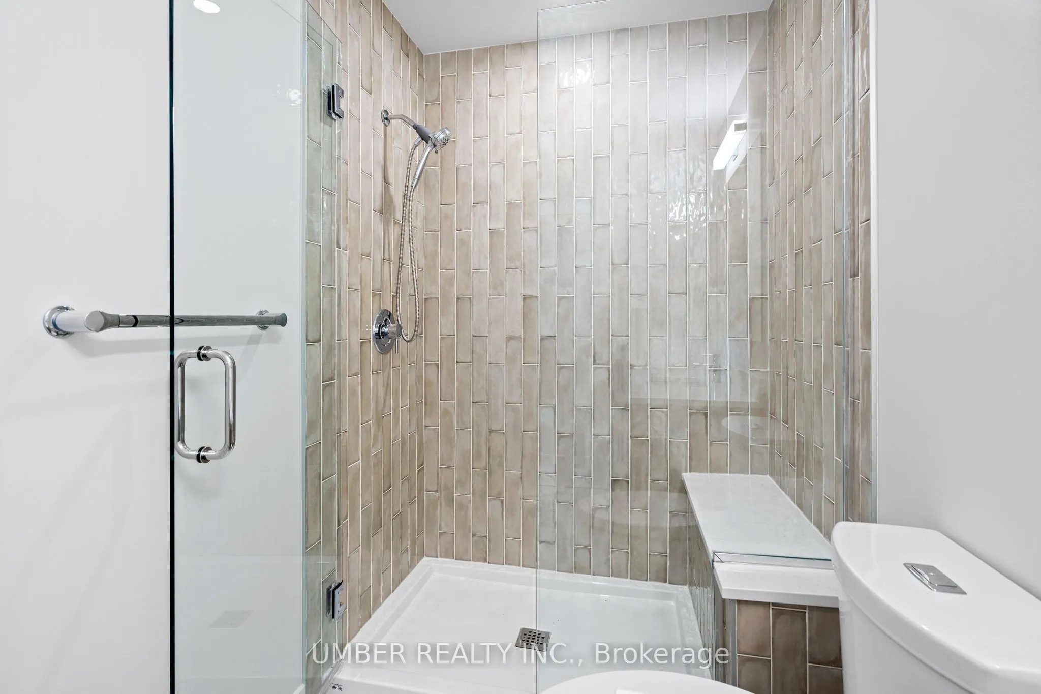 360 Deschatelets Avenue #706