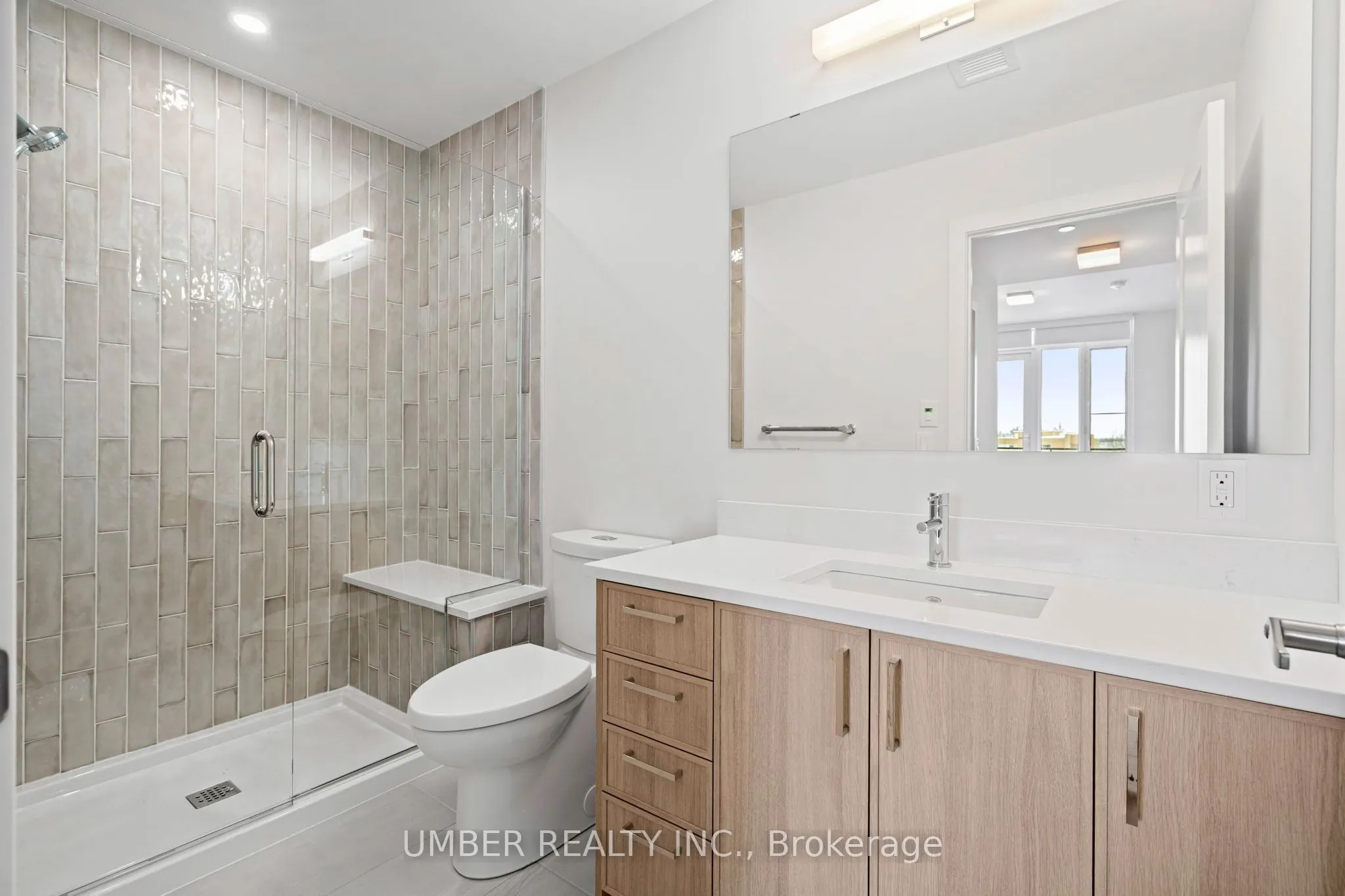 360 Deschatelets Avenue #706