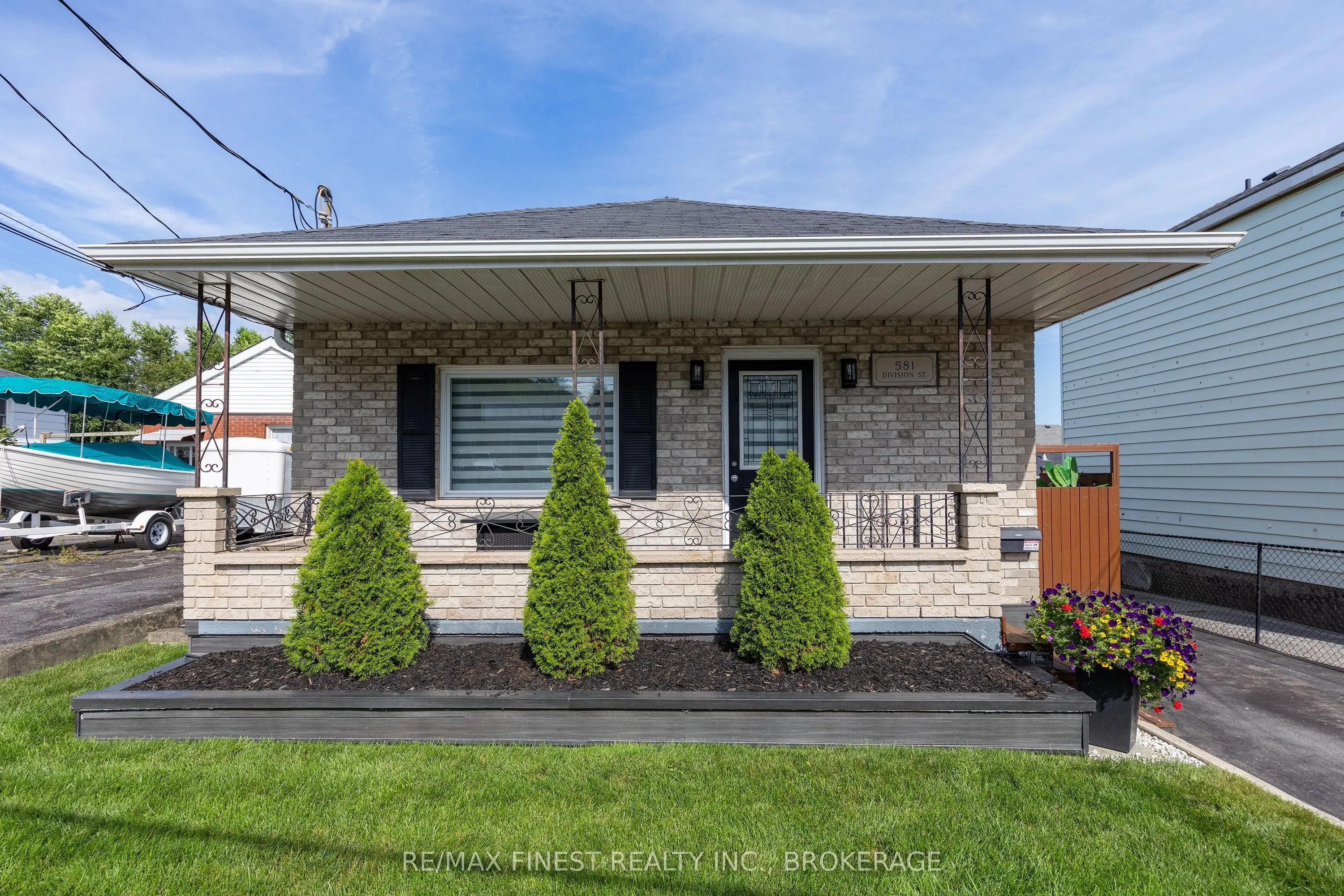 581 Division Street