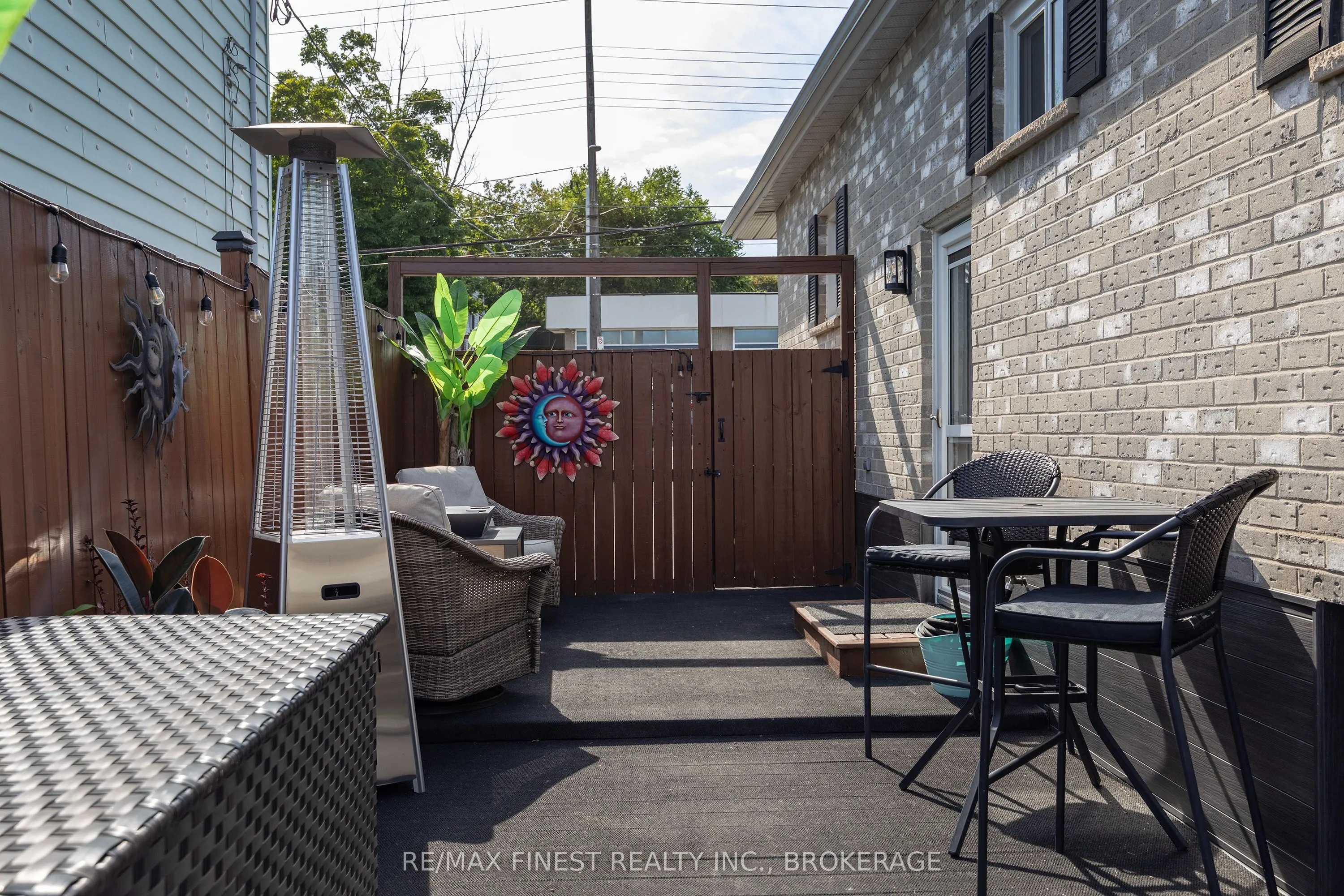 581 Division Street