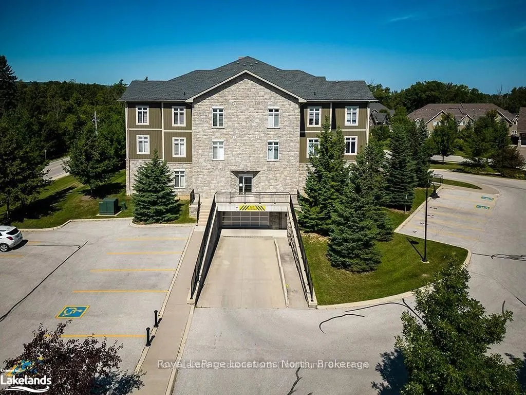 25 BEAVER Street S #205