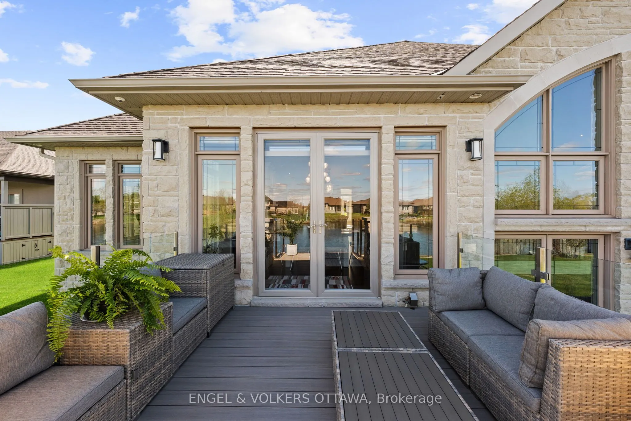 1457 Waters Edge Way