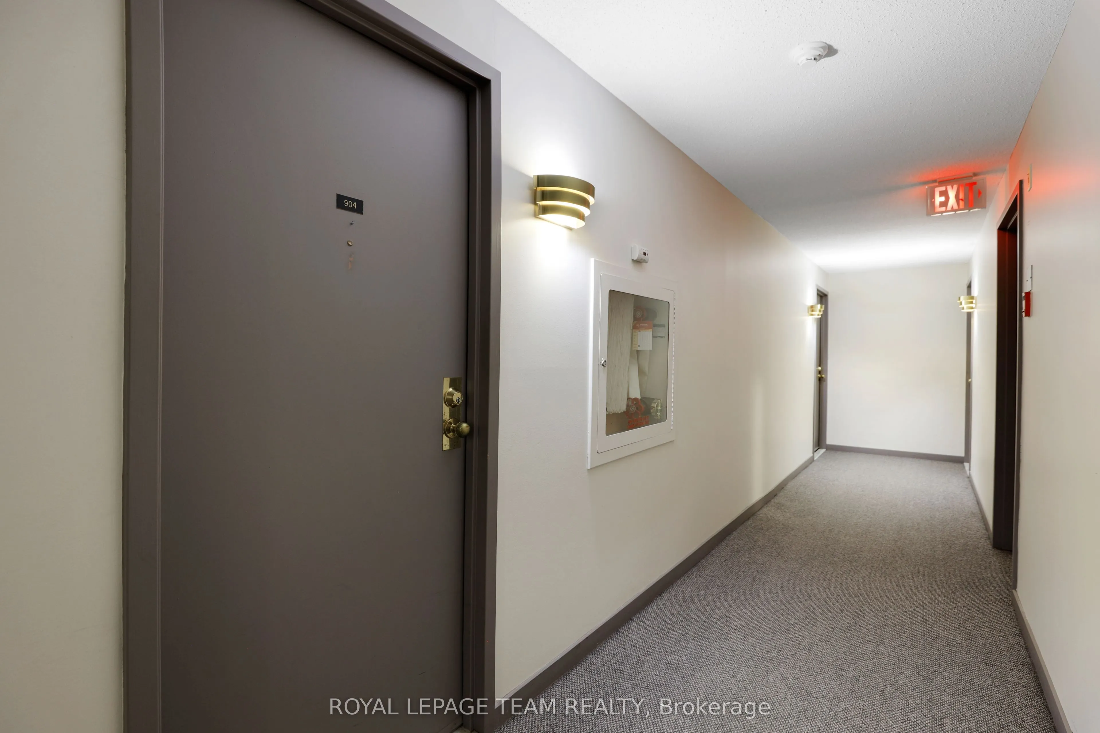 110 Forward Avenue #904