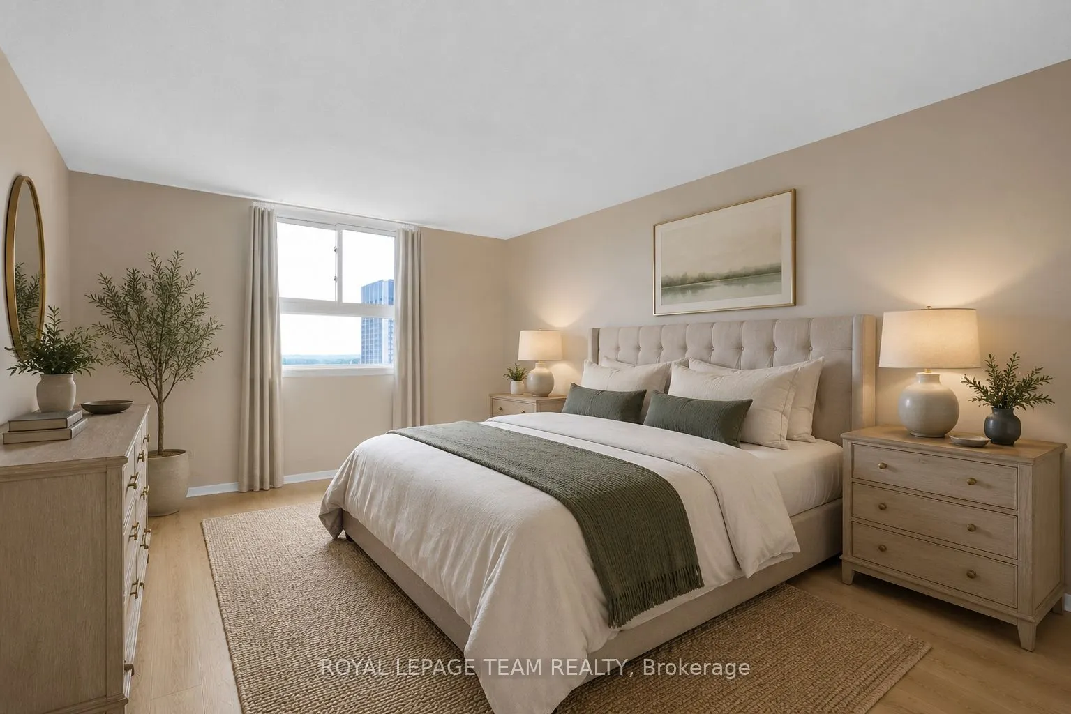 110 Forward Avenue #904