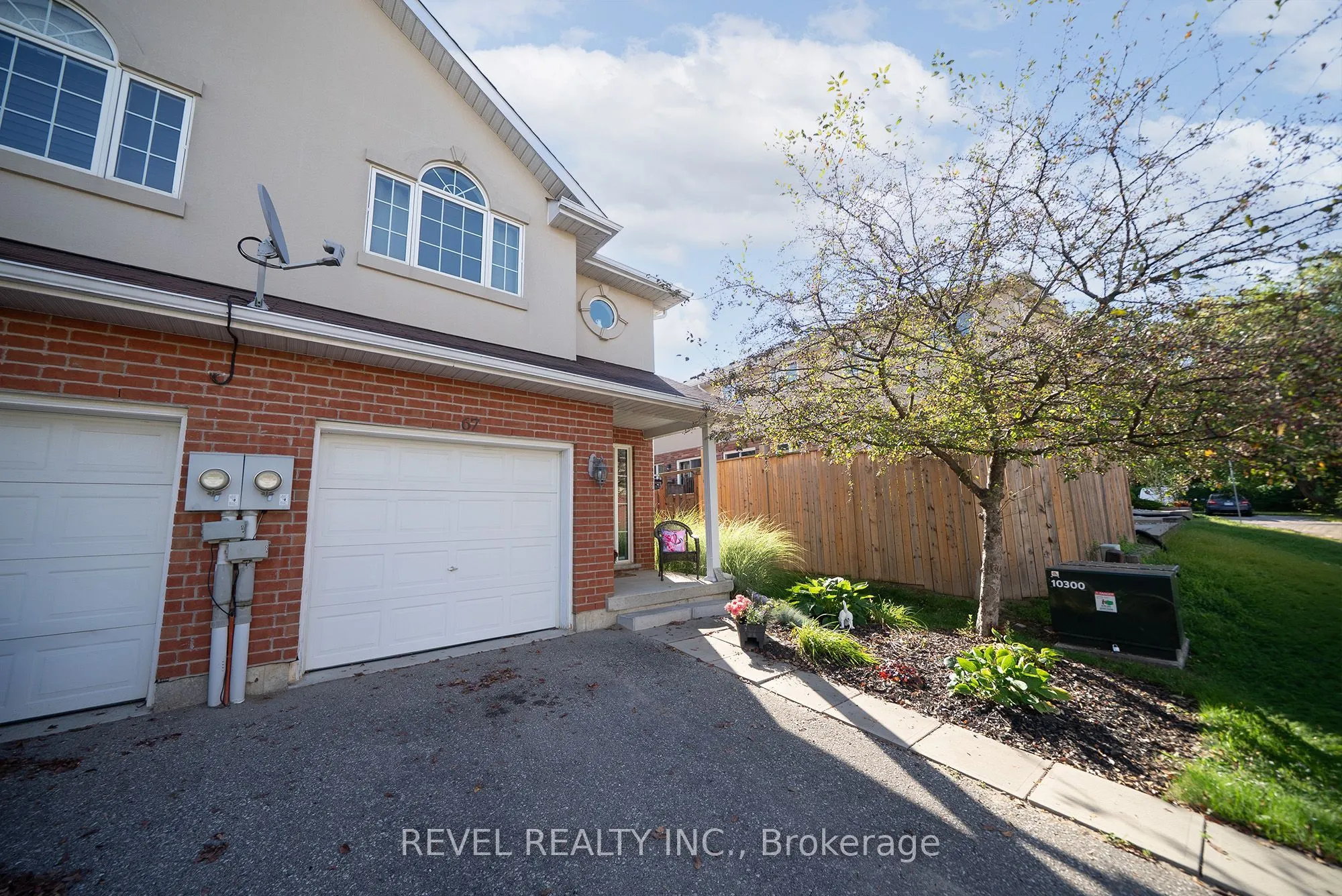 20 McConkey Crescent #67