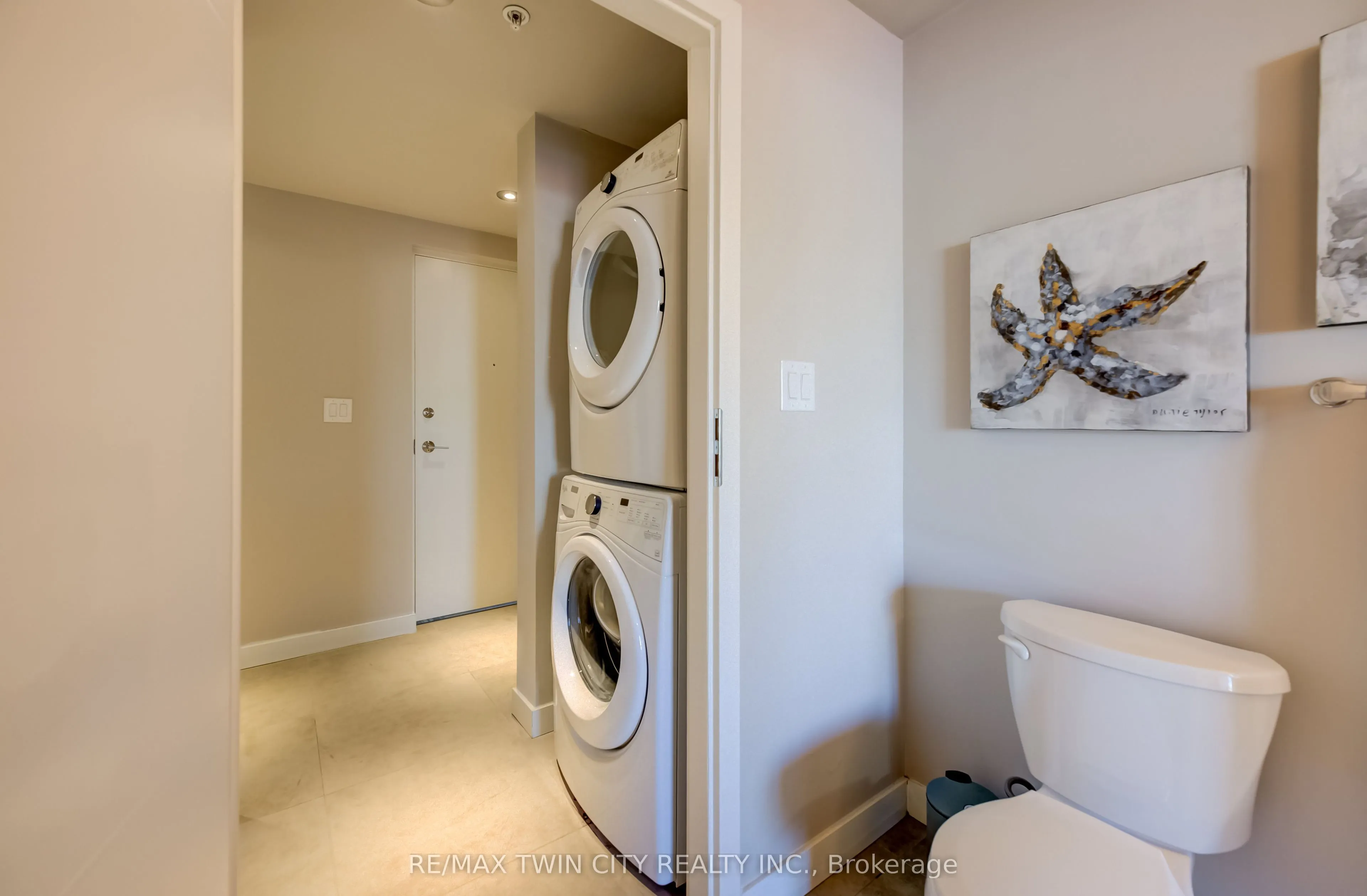 280 Lester Street #708