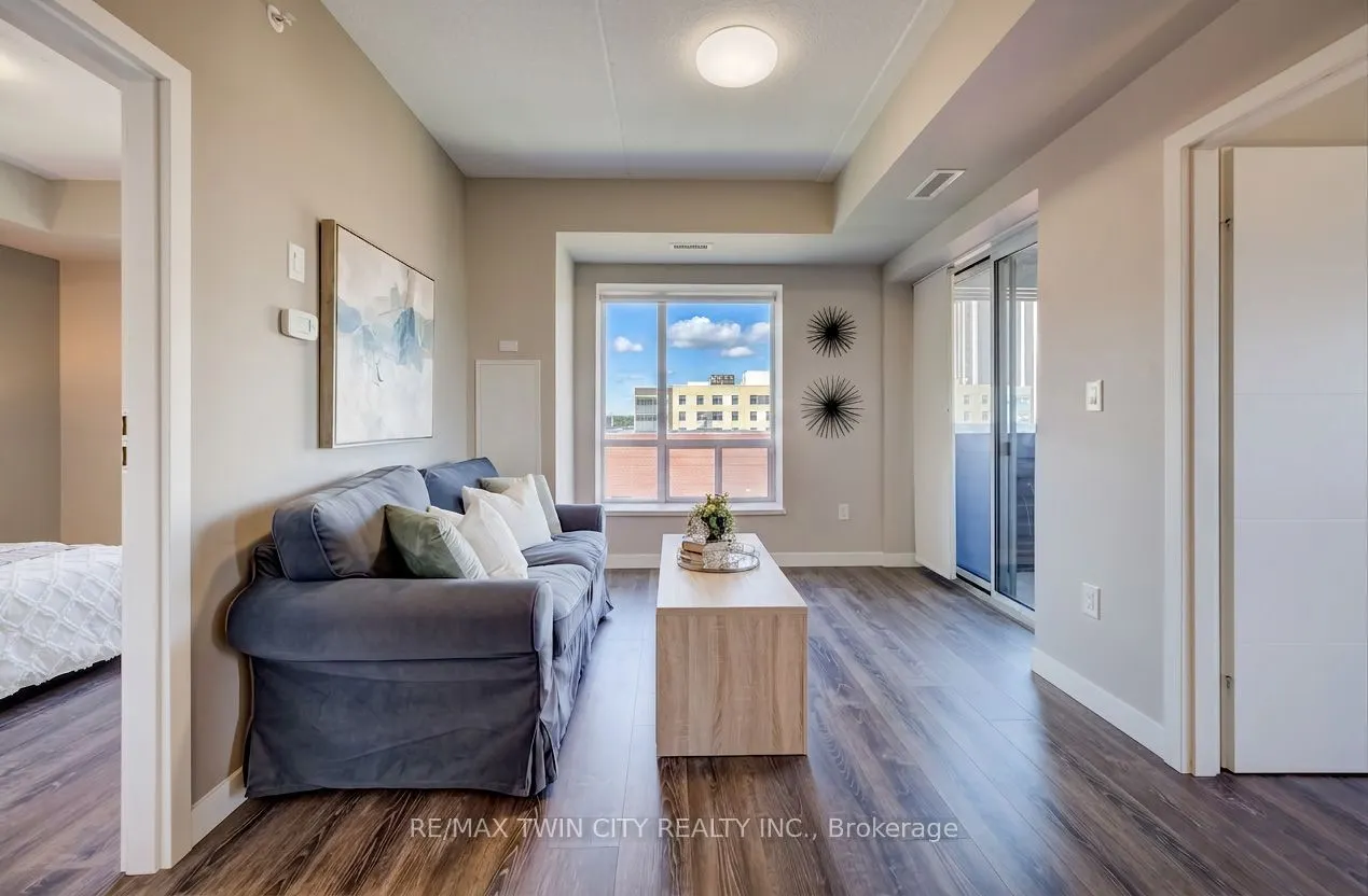 280 Lester Street #708