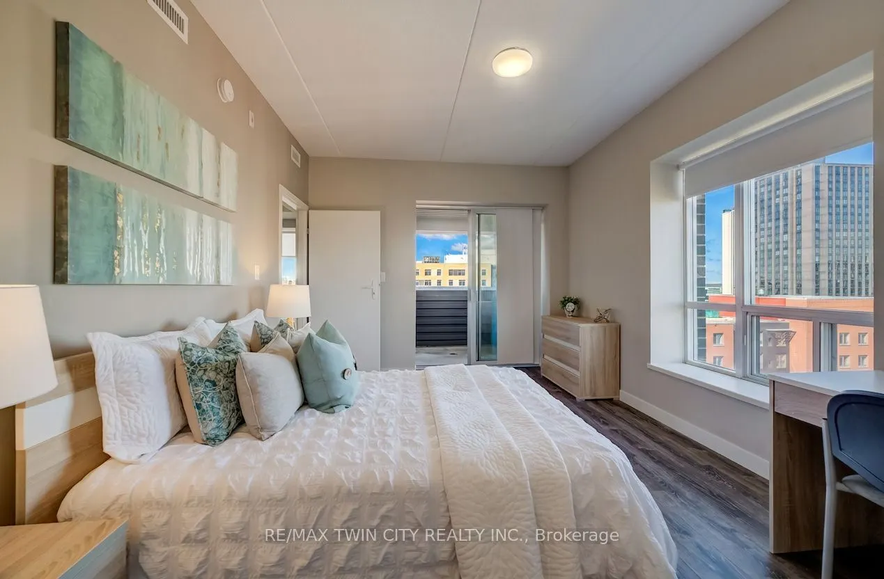 280 Lester Street #708