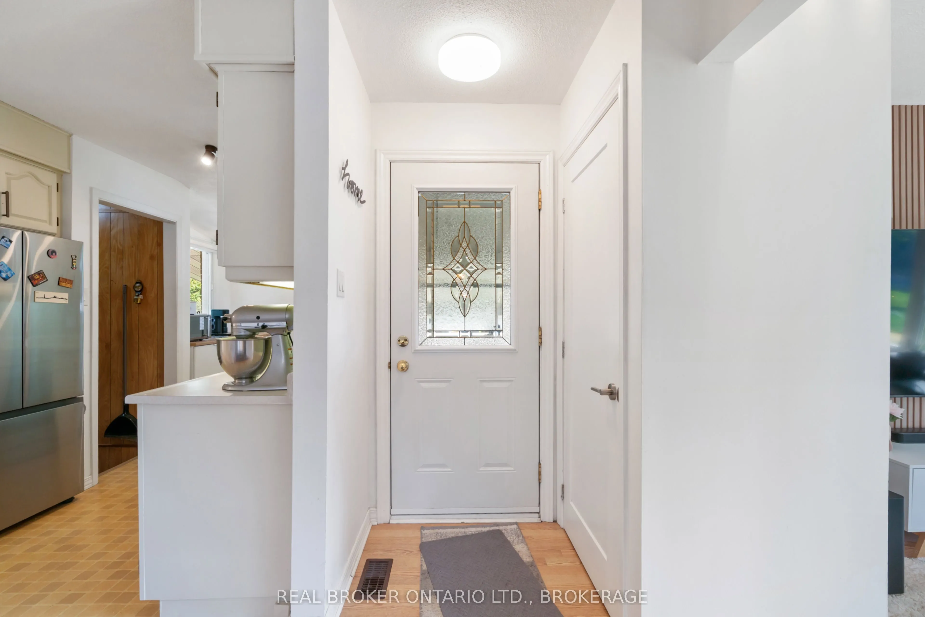 121 St. George Street W