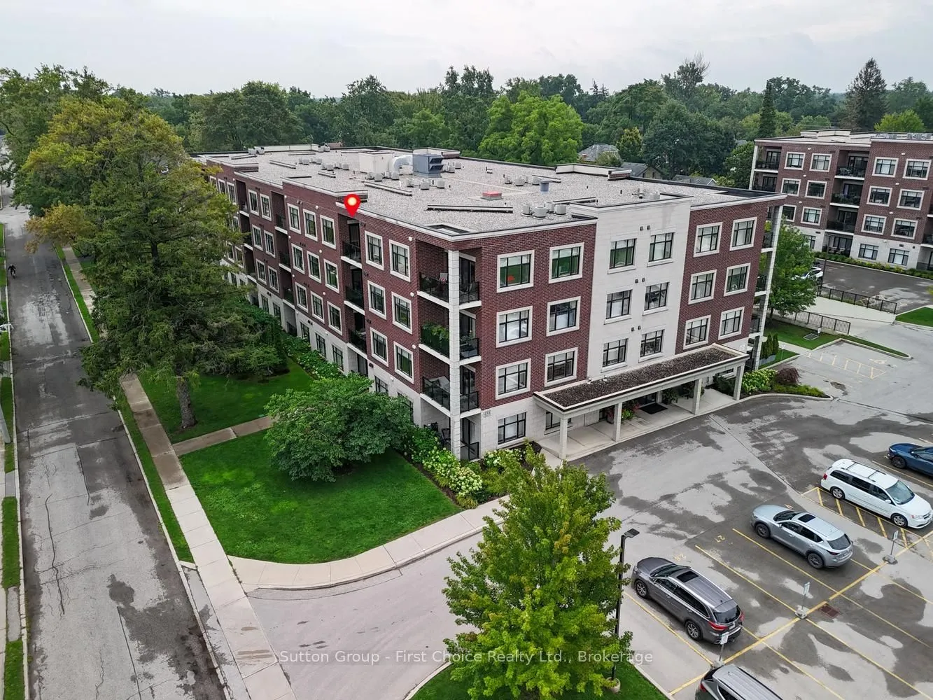 255 JOHN Street N #412