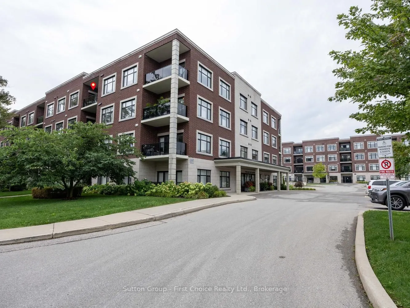255 JOHN Street N #412