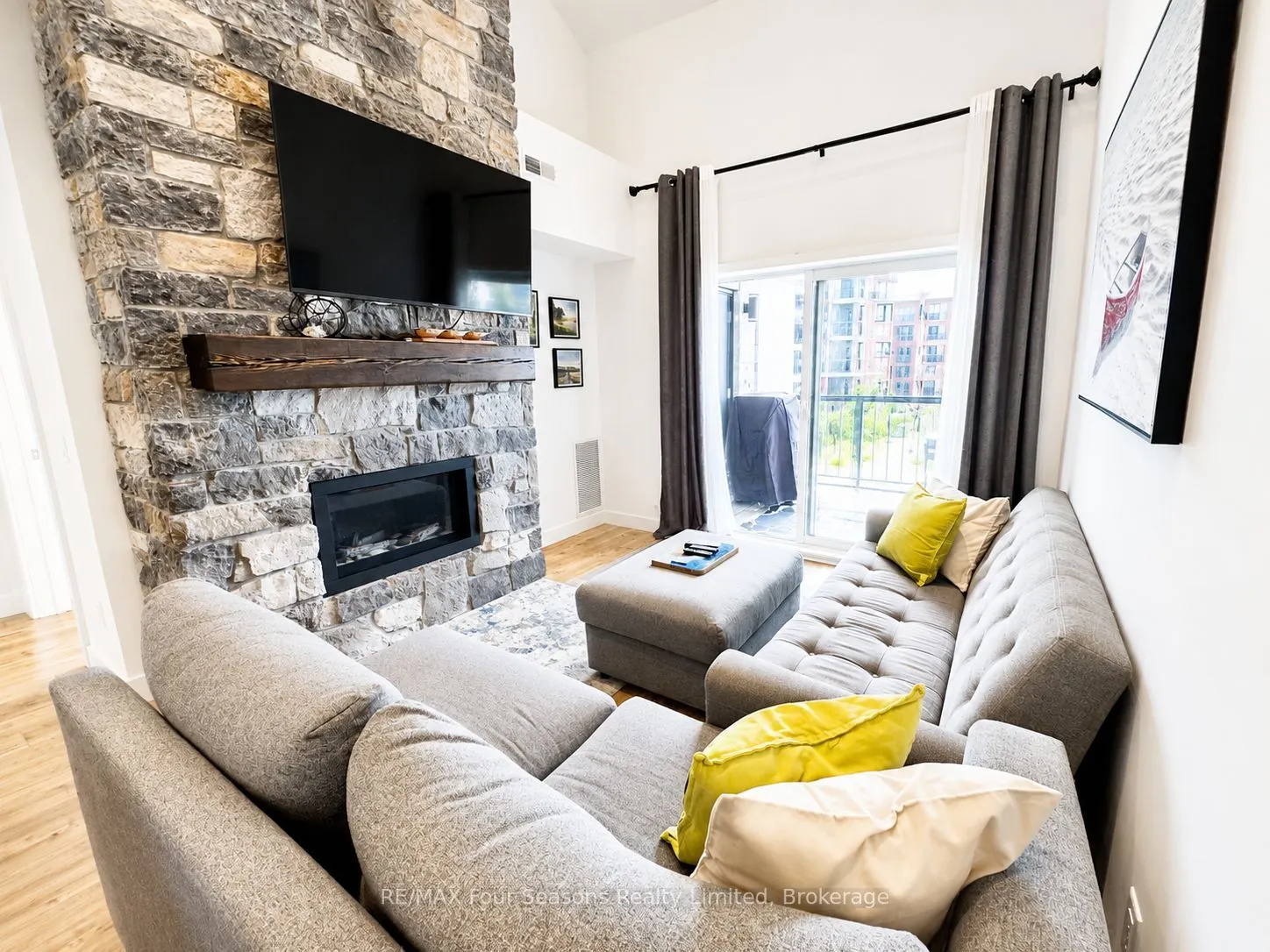 10 Beausoleil Lane #303
