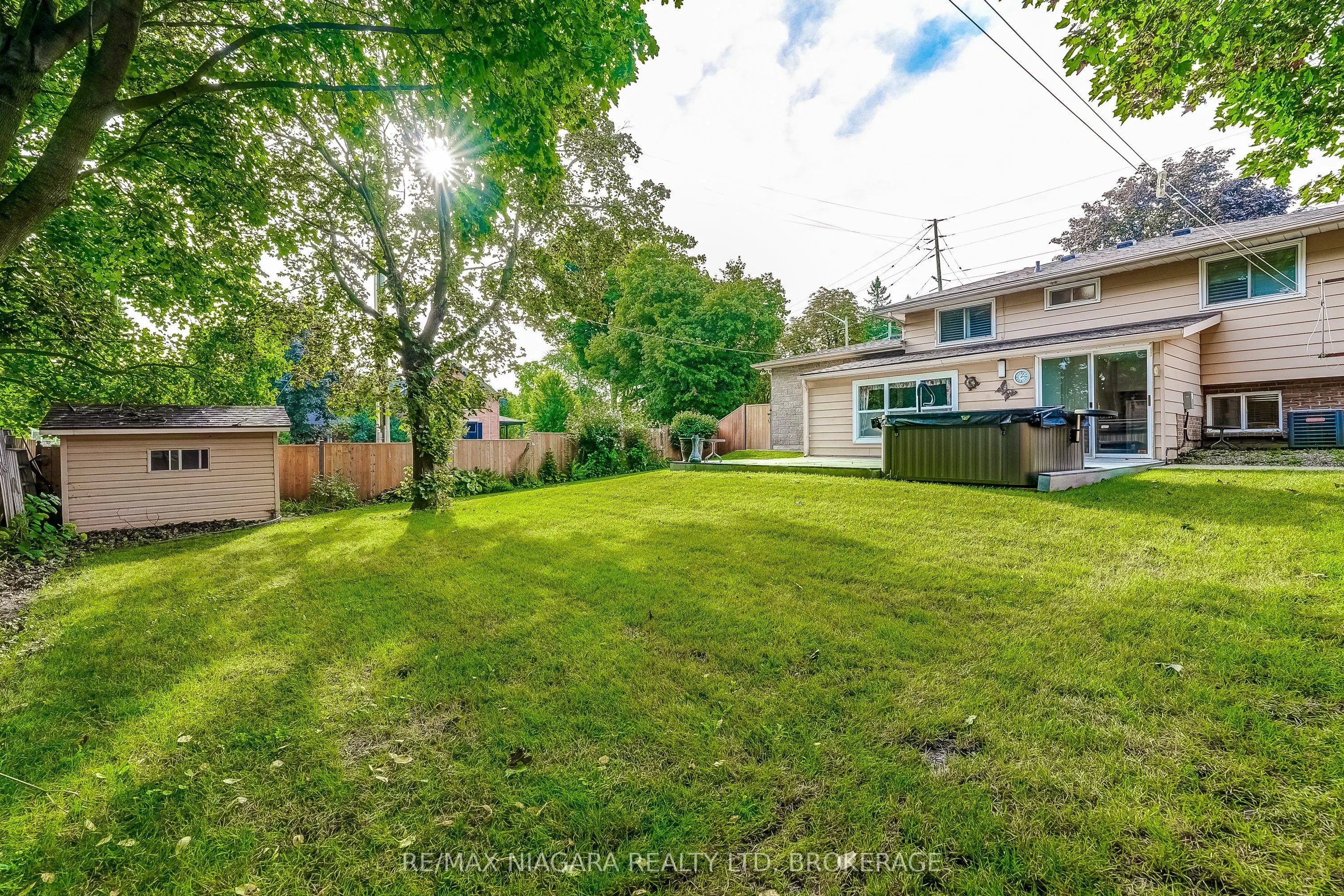 33 Hurricane Road