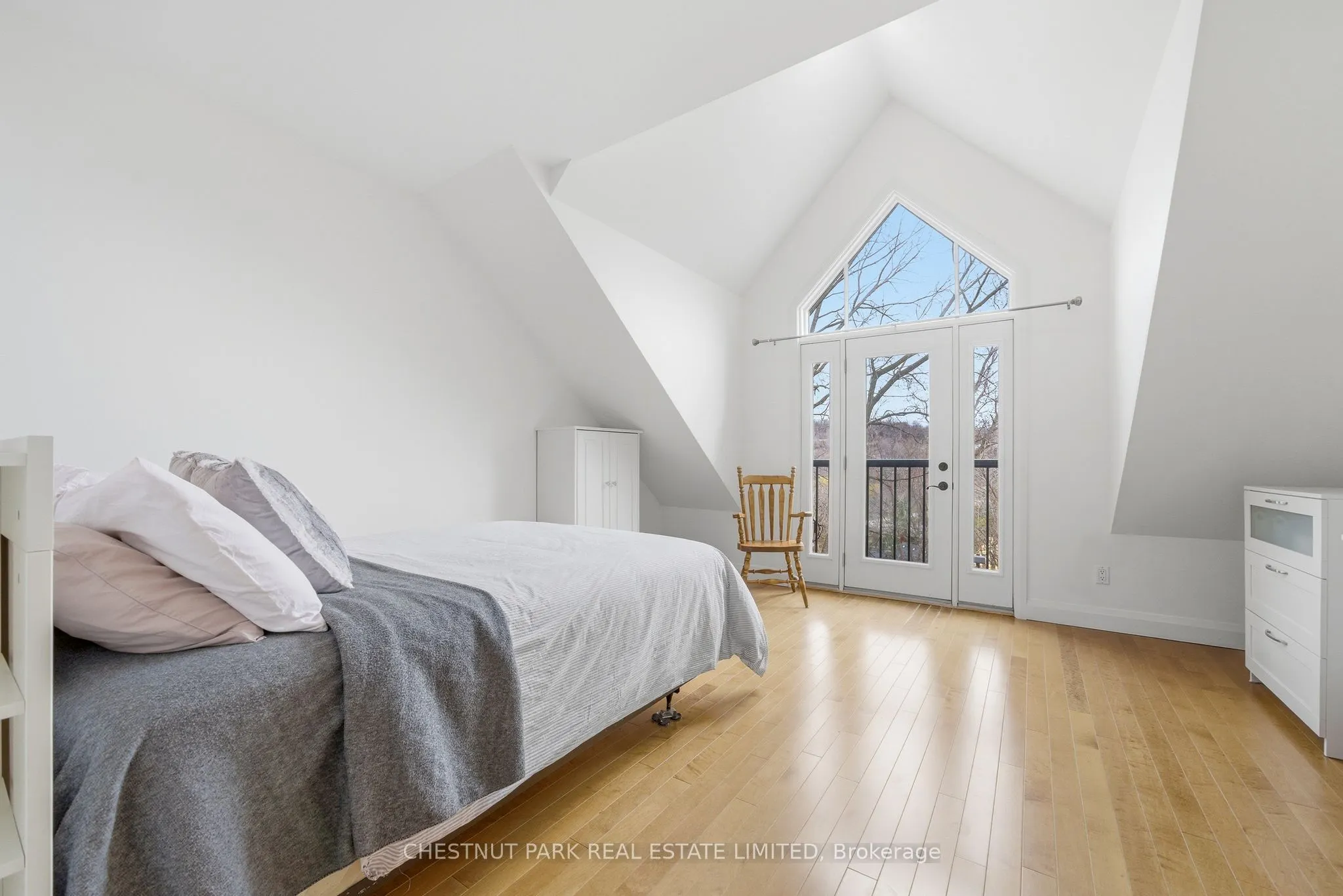 4 Bridge Street #2