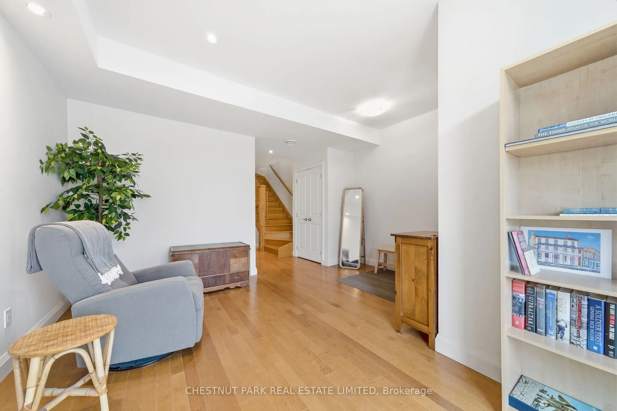 4 Bridge Street #2
