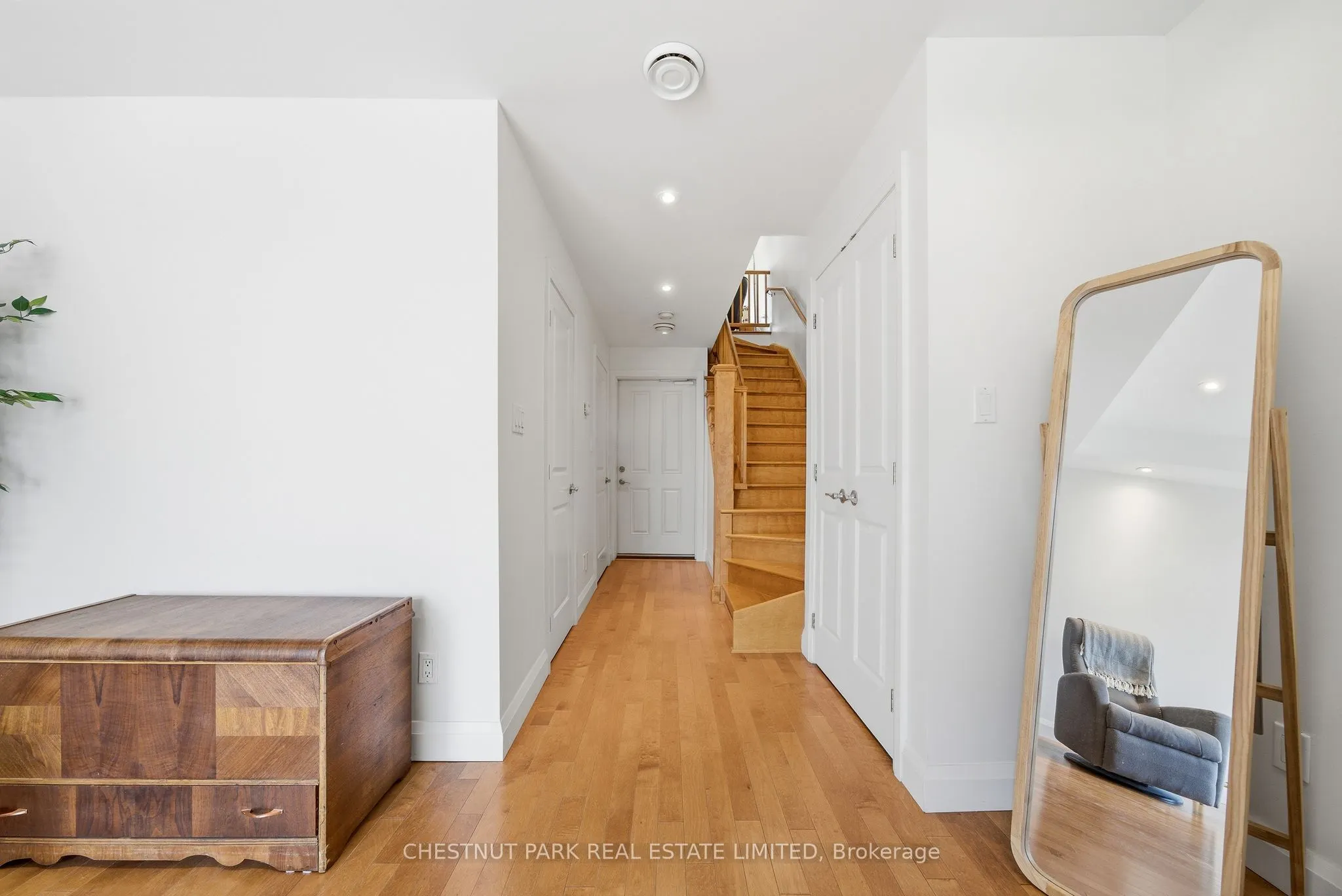 4 Bridge Street #2