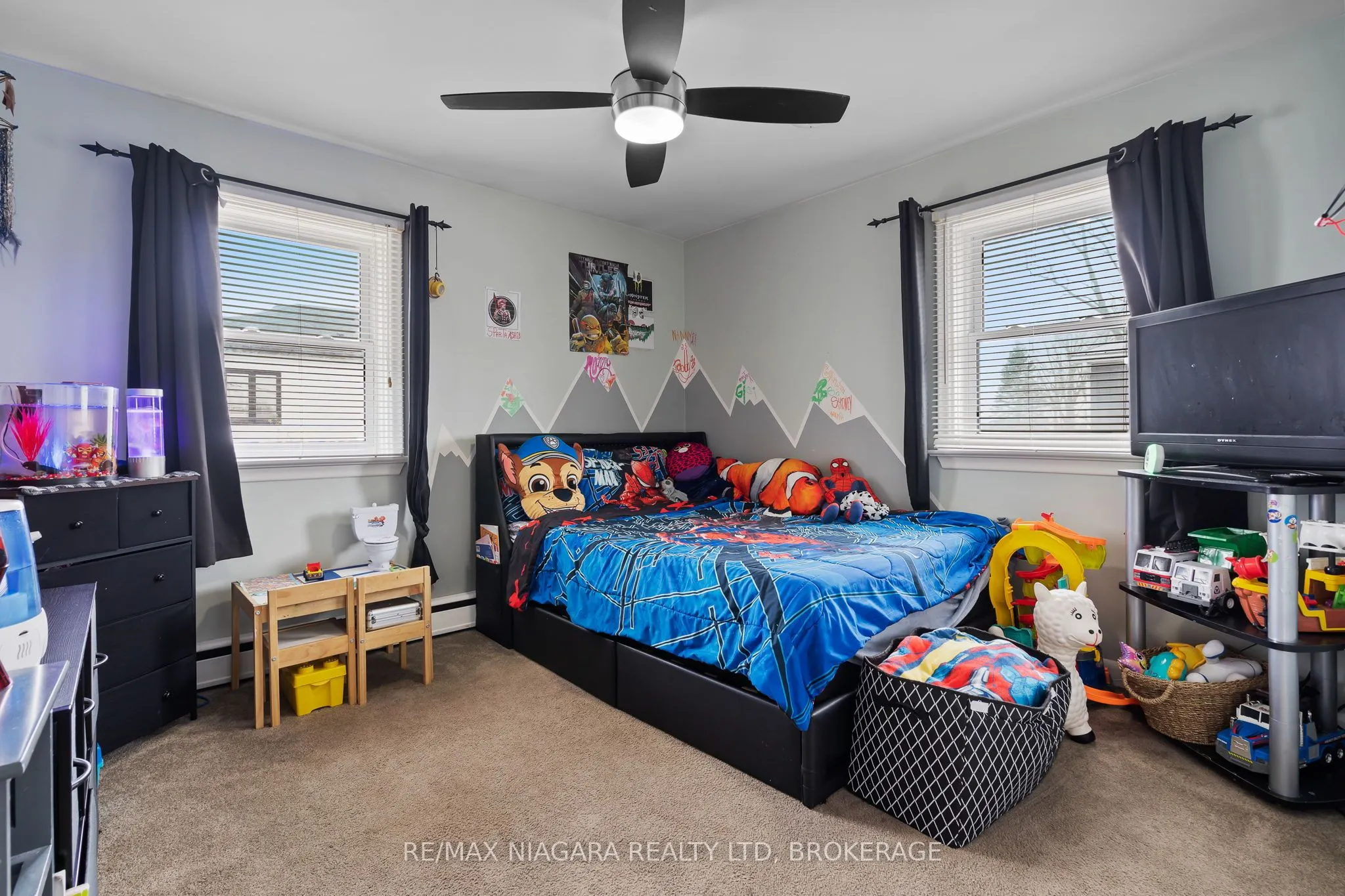 506 Main Street W