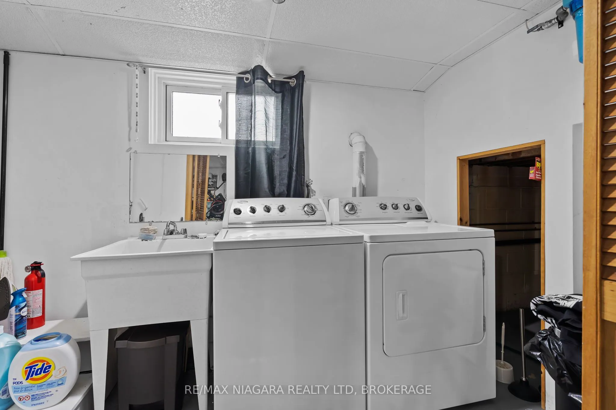 506 Main Street W