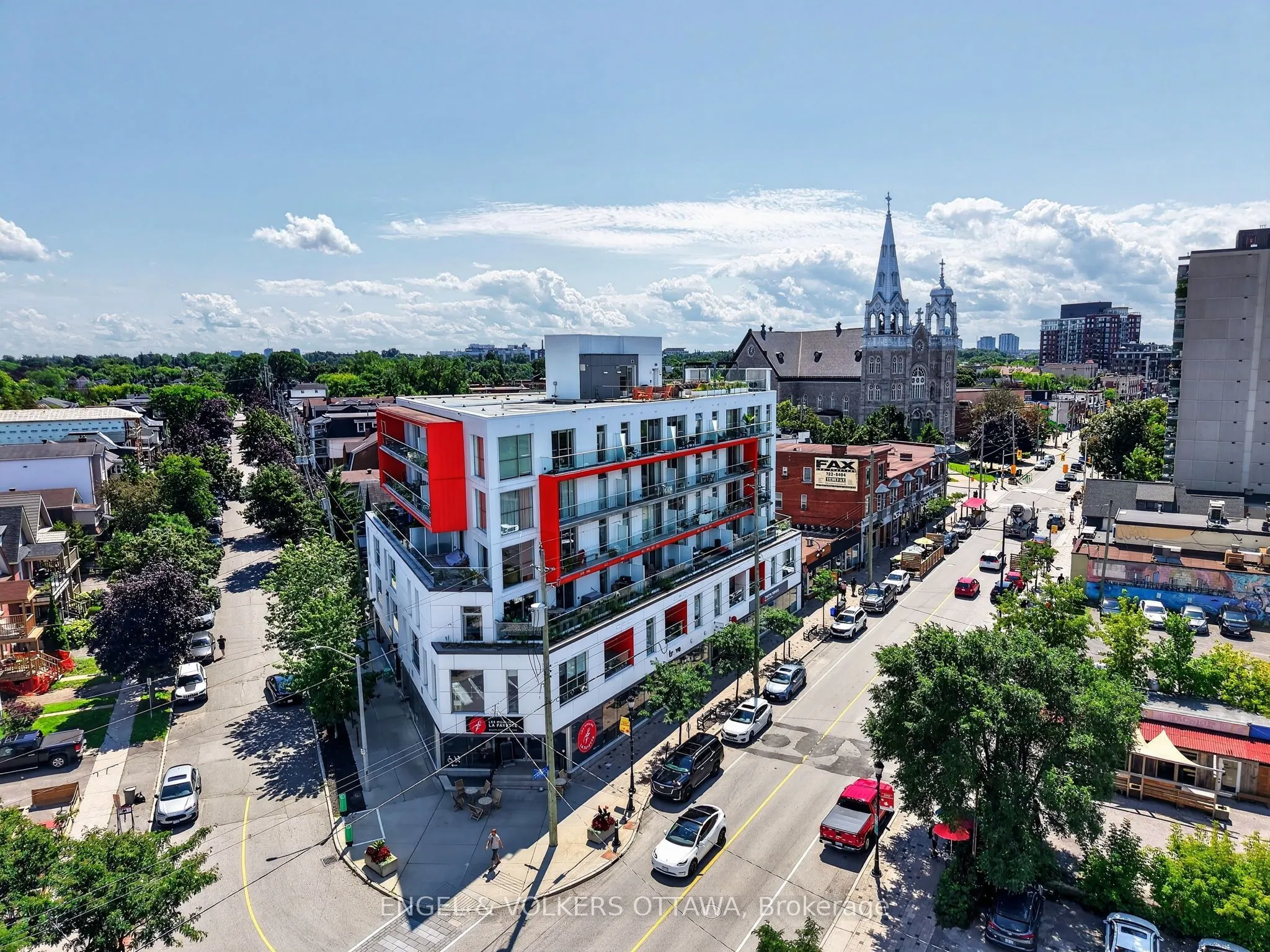 1000 Wellington Street W #403