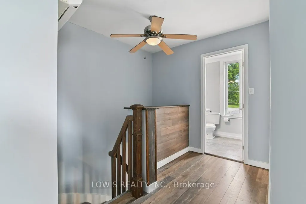 218 Main Street E