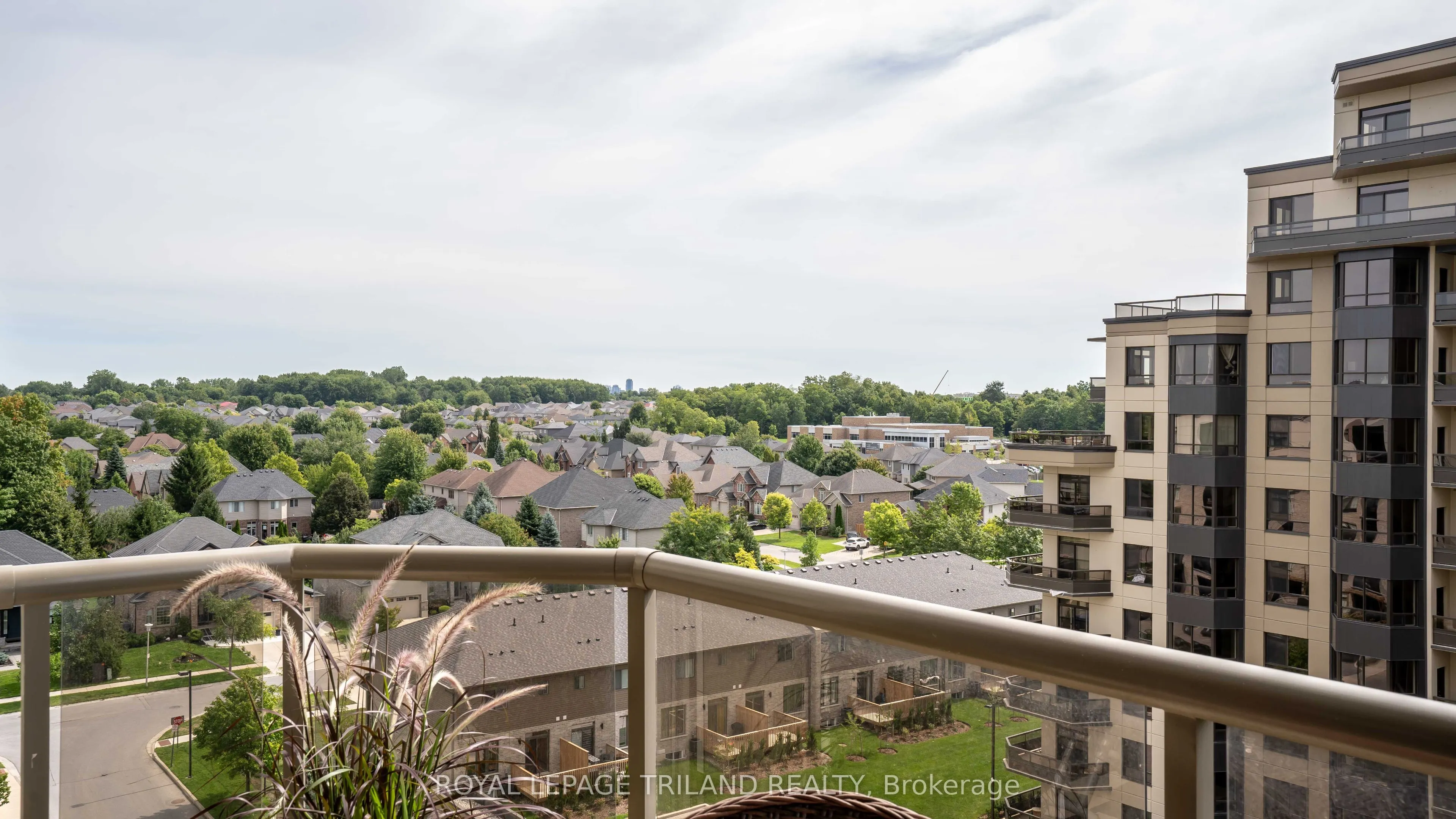 1030 Coronation Drive #812